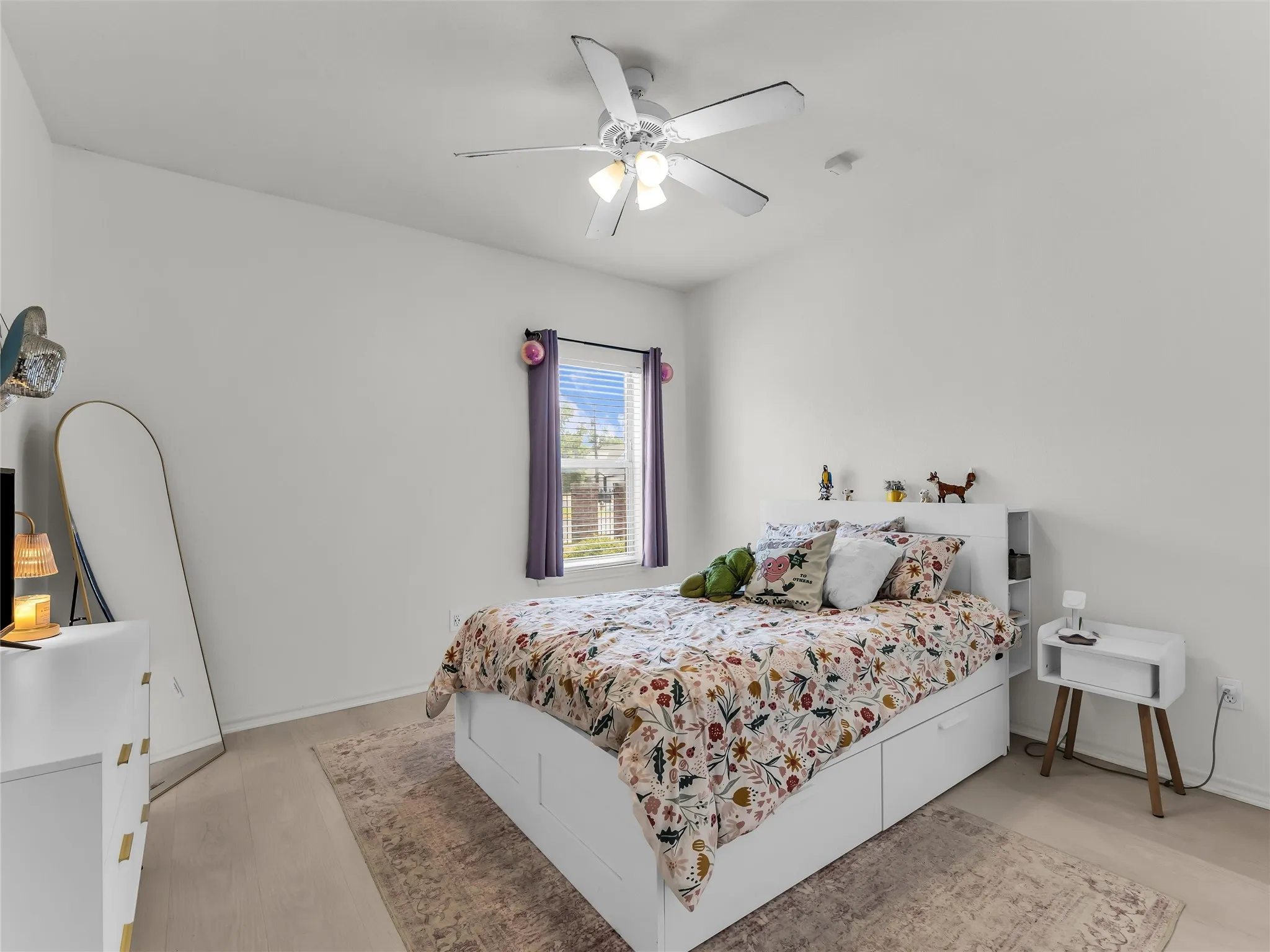 Condominium For Sale in Mc Lennan County , 1401 Bagby Avenue 2, Waco, Texas 76706, 2 Bedroom, 2 Bathroom, Garage spaces, 1,073 Sqft, built in 2000, mls#21375365, Real Estate Agent in Waco, Homes For Sale in Mc Lennan county, Homes For Sale in Waco, Realtor in Waco Texas, Real Estate Brokerage Independent Realty Texas, Luminita Cordes Realtor