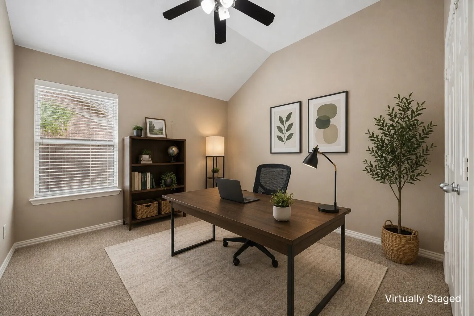 Single Family Residence For Sale in Dallas County , 655 Campolina Drive, Grand Prairie, Texas 75052, 4 Bedroom, 2 Bathroom, 3 Garage spaces, 2,312 Sqft, built in 2005, mls#21373915, Real Estate Agent in Grand Prairie, Homes For Sale in Dallas county, Homes For Sale in Grand Prairie, Realtor in Grand Prairie Texas, Real Estate Brokerage Independent Realty Texas, Luminita Cordes Realtor