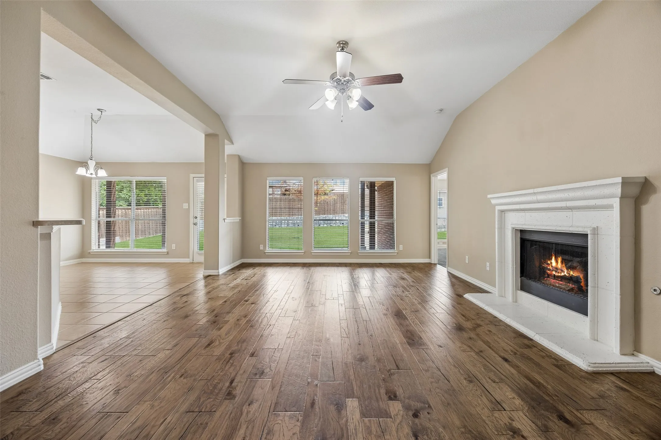 Single Family Residence For Sale in Dallas County , 655 Campolina Drive, Grand Prairie, Texas 75052, 4 Bedroom, 2 Bathroom, 3 Garage spaces, 2,312 Sqft, built in 2005, mls#21373915, Real Estate Agent in Grand Prairie, Homes For Sale in Dallas county, Homes For Sale in Grand Prairie, Realtor in Grand Prairie Texas, Real Estate Brokerage Independent Realty Texas, Luminita Cordes Realtor
