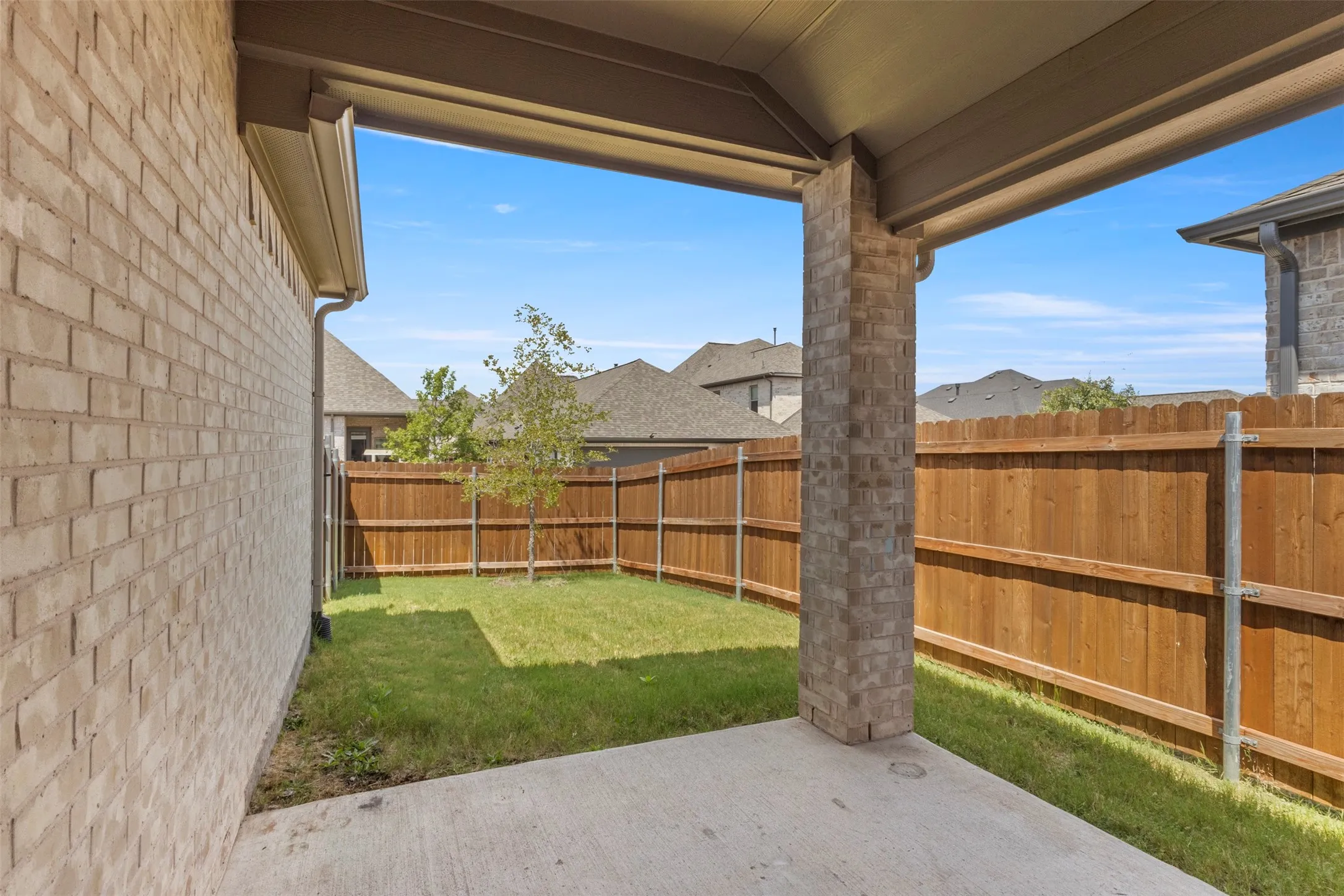 Single Family Residence For Sale in Rockwall County , 4131 Hudson Street, Fate, Texas 75087, 3 Bedroom, 2 Bathroom, 2 Garage spaces, 1,684 Sqft, built in 2023, mls#21374528, Real Estate Agent in Fate, Homes For Sale in Rockwall county, Homes For Sale in Fate, Realtor in Fate Texas, Real Estate Brokerage Independent Realty Texas, Luminita Cordes Realtor