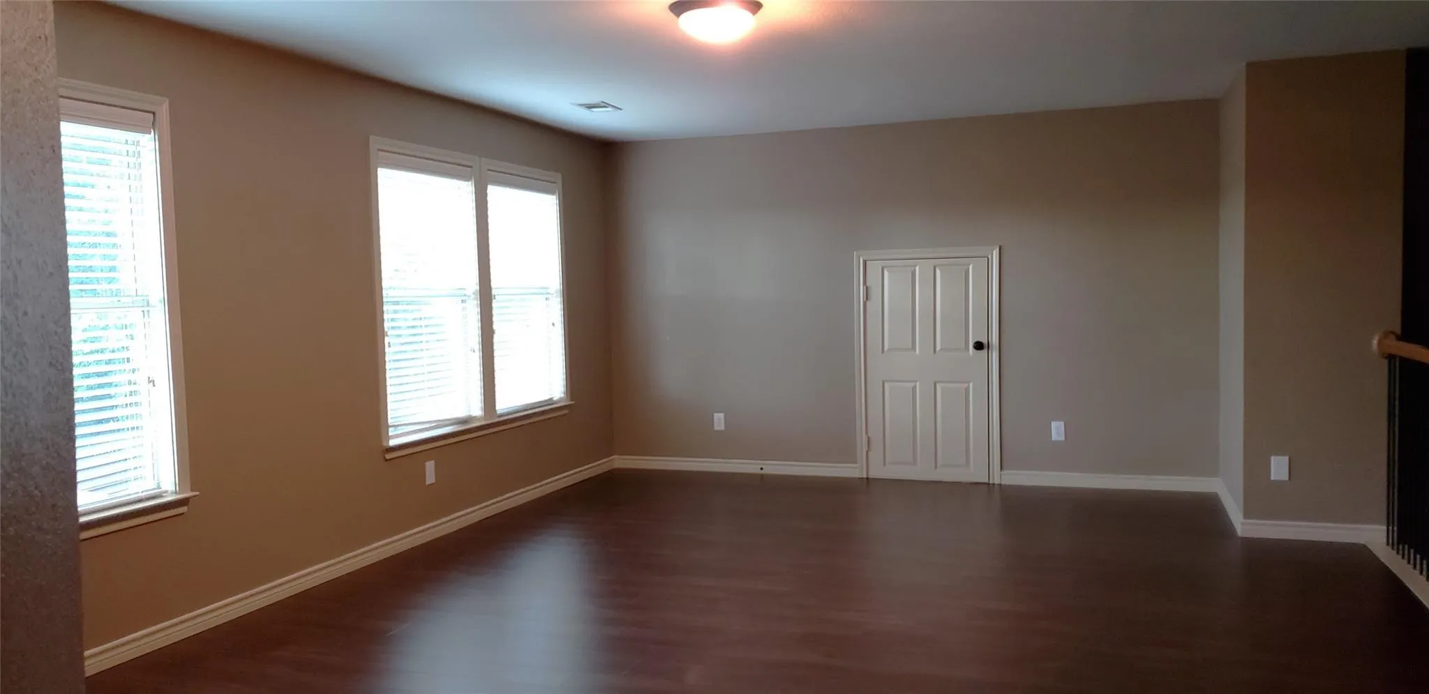 Single Family Residence For Rent in Denton County , 3410 Somerset Lane, Frisco, Texas 75033, 4 Bedroom, 3 Bathroom, 2 Garage spaces, 2,823 Sqft, built in 2005, mls#21374637, Real Estate Agent in Frisco, Homes For Rent in Denton county, Homes For Rent in Frisco, Realtor in Frisco Texas, Real Estate Brokerage Independent Realty Texas, Luminita Cordes Realtor