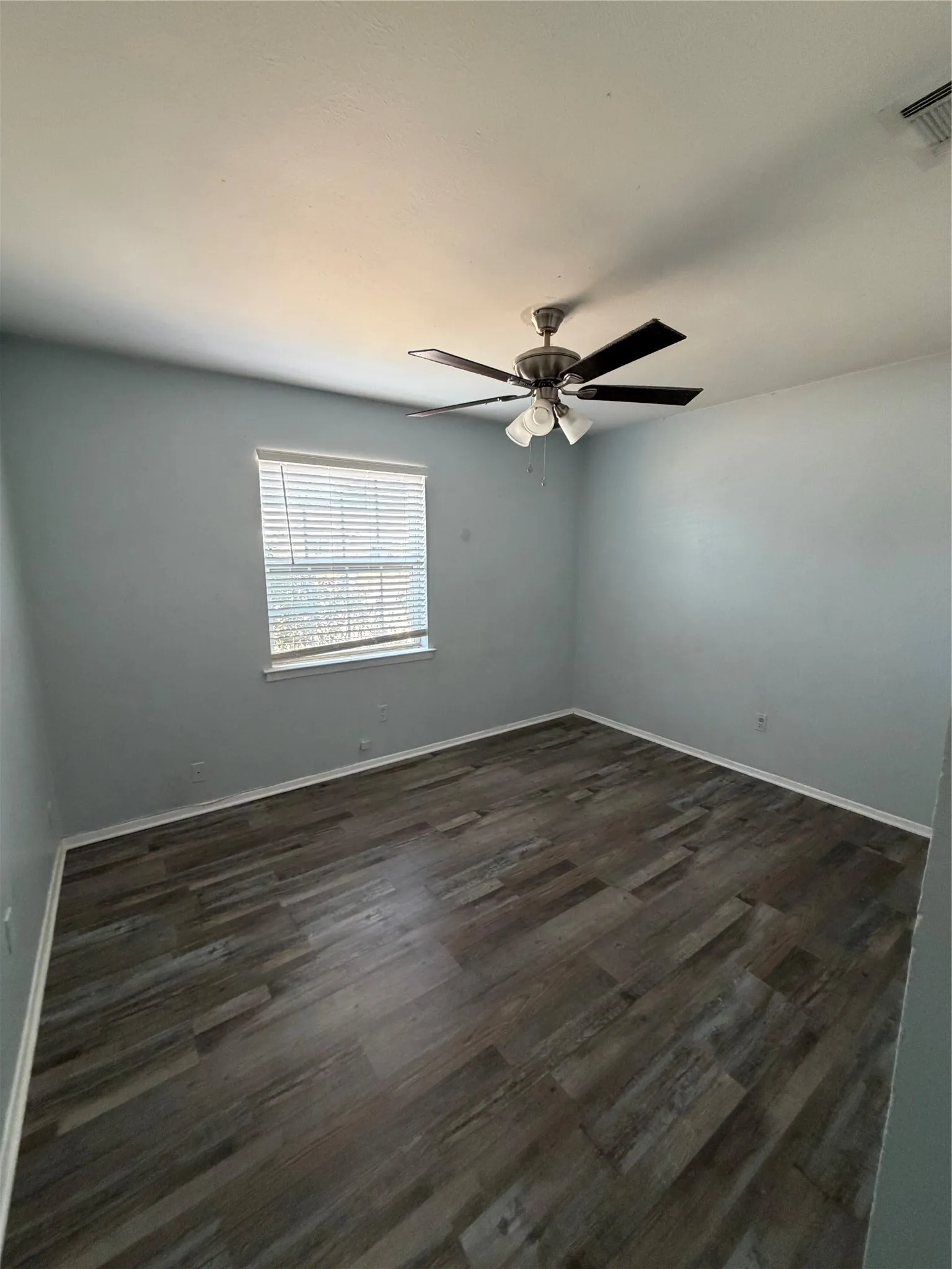 Duplex For Rent in Dallas County , 306 Evelyn Drive, Garland, Texas 75042, 3 Bedroom, 2 Bathroom, Garage spaces, 1,124 Sqft, built in 1969, mls#21375399, Real Estate Agent in Garland, Homes For Rent in Dallas county, Homes For Rent in Garland, Realtor in Garland Texas, Real Estate Brokerage Independent Realty Texas, Luminita Cordes Realtor