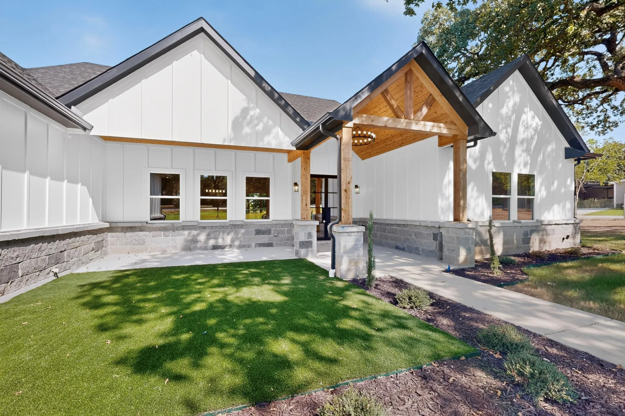 Single Family Residence For Sale in Dallas County , 3161 Bois D Arc Road, Combine, Texas 75159, 4 Bedroom, 4 Bathroom, 2 Garage spaces, 2,858 Sqft, built in 2026, mls#21375400, Real Estate Agent in Combine, Homes For Sale in Dallas county, Homes For Sale in Combine, Realtor in Combine Texas, Real Estate Brokerage Independent Realty Texas, Luminita Cordes Realtor