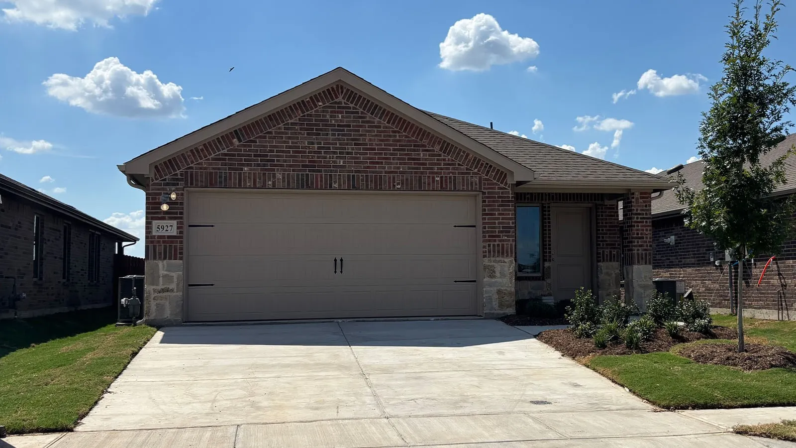 Single Family Residence For Sale in Kaufman County , 5927 Bobbie Jo Lane, Crandall, Texas 75114, 3 Bedroom, 2 Bathroom, 2 Garage spaces, 1,442 Sqft, built in 2026, mls#21375389, Real Estate Agent in Crandall, Homes For Sale in Kaufman county, Homes For Sale in Crandall, Realtor in Crandall Texas, Real Estate Brokerage Independent Realty Texas, Luminita Cordes Realtor