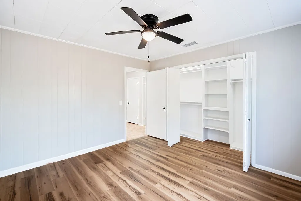 Single Family Residence For Sale in Morris County , 1004 Sunset Drive, Daingerfield, Texas 75638, 4 Bedroom, 3 Bathroom, 2 Garage spaces, 1,584 Sqft, built in 1968, mls#21358211, Real Estate Agent in Daingerfield, Homes For Sale in Morris county, Homes For Sale in Daingerfield, Realtor in Daingerfield Texas, Real Estate Brokerage Independent Realty Texas, Luminita Cordes Realtor