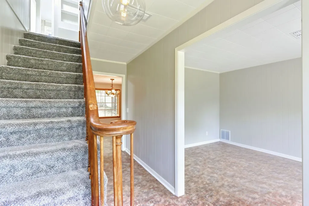Single Family Residence For Sale in Morris County , 1004 Sunset Drive, Daingerfield, Texas 75638, 4 Bedroom, 3 Bathroom, 2 Garage spaces, 1,584 Sqft, built in 1968, mls#21358211, Real Estate Agent in Daingerfield, Homes For Sale in Morris county, Homes For Sale in Daingerfield, Realtor in Daingerfield Texas, Real Estate Brokerage Independent Realty Texas, Luminita Cordes Realtor