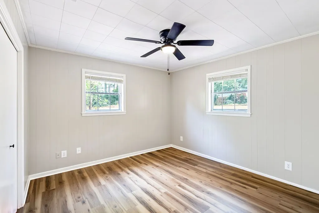 Single Family Residence For Sale in Morris County , 1004 Sunset Drive, Daingerfield, Texas 75638, 4 Bedroom, 3 Bathroom, 2 Garage spaces, 1,584 Sqft, built in 1968, mls#21358211, Real Estate Agent in Daingerfield, Homes For Sale in Morris county, Homes For Sale in Daingerfield, Realtor in Daingerfield Texas, Real Estate Brokerage Independent Realty Texas, Luminita Cordes Realtor