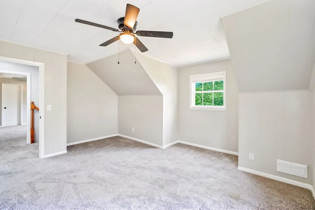 Single Family Residence For Sale in Morris County , 1004 Sunset Drive, Daingerfield, Texas 75638, 4 Bedroom, 3 Bathroom, 2 Garage spaces, 1,584 Sqft, built in 1968, mls#21358211, Real Estate Agent in Daingerfield, Homes For Sale in Morris county, Homes For Sale in Daingerfield, Realtor in Daingerfield Texas, Real Estate Brokerage Independent Realty Texas, Luminita Cordes Realtor