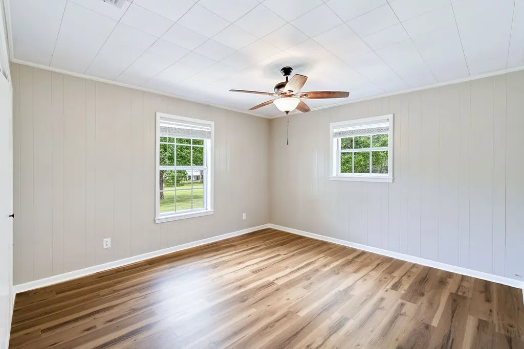 Single Family Residence For Sale in Morris County , 1004 Sunset Drive, Daingerfield, Texas 75638, 4 Bedroom, 3 Bathroom, 2 Garage spaces, 1,584 Sqft, built in 1968, mls#21358211, Real Estate Agent in Daingerfield, Homes For Sale in Morris county, Homes For Sale in Daingerfield, Realtor in Daingerfield Texas, Real Estate Brokerage Independent Realty Texas, Luminita Cordes Realtor