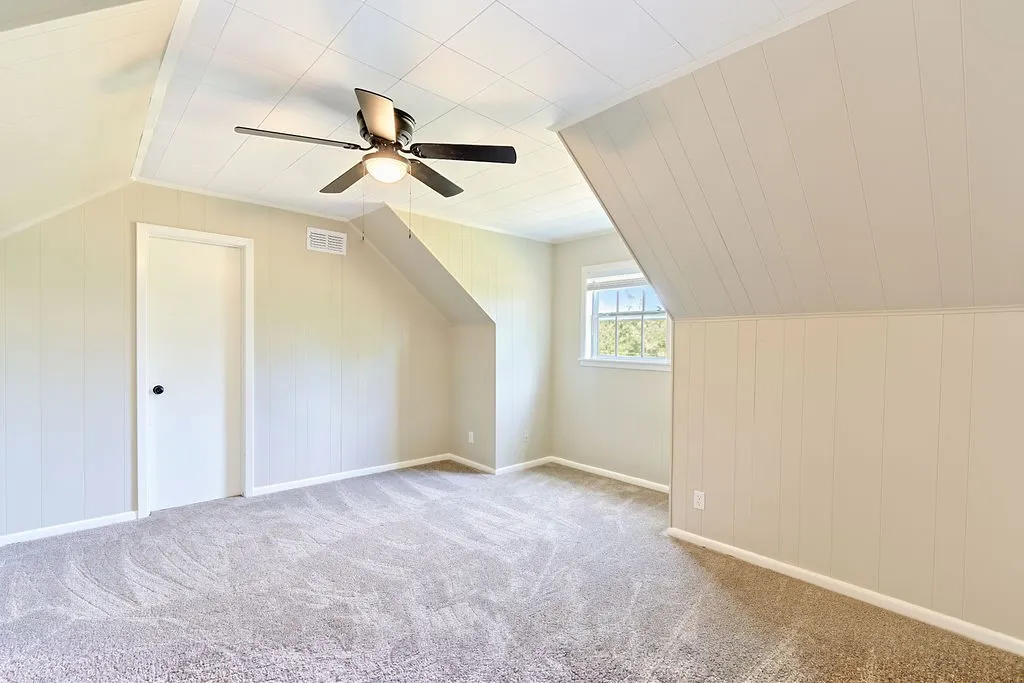 Single Family Residence For Sale in Morris County , 1004 Sunset Drive, Daingerfield, Texas 75638, 4 Bedroom, 3 Bathroom, 2 Garage spaces, 1,584 Sqft, built in 1968, mls#21358211, Real Estate Agent in Daingerfield, Homes For Sale in Morris county, Homes For Sale in Daingerfield, Realtor in Daingerfield Texas, Real Estate Brokerage Independent Realty Texas, Luminita Cordes Realtor