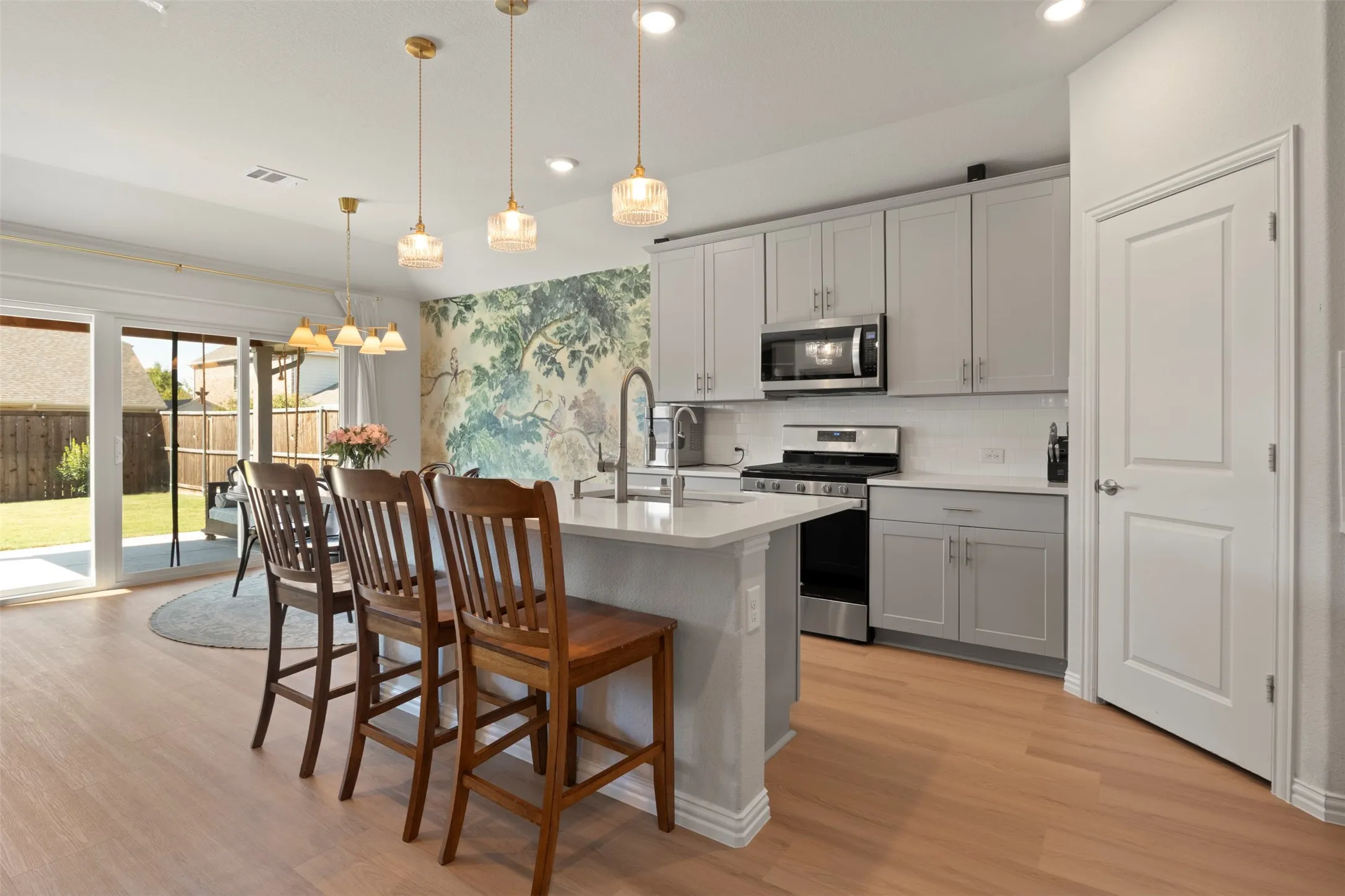 Single Family Residence For Rent in Denton County , 1612 Gold Mine Trail, Aubrey, Texas 76227, 3 Bedroom, 2 Bathroom, 2 Garage spaces, 1,659 Sqft, built in 2020, mls#21373835, Real Estate Agent in Aubrey, Homes For Rent in Denton county, Homes For Rent in Aubrey, Realtor in Aubrey Texas, Real Estate Brokerage Independent Realty Texas, Luminita Cordes Realtor