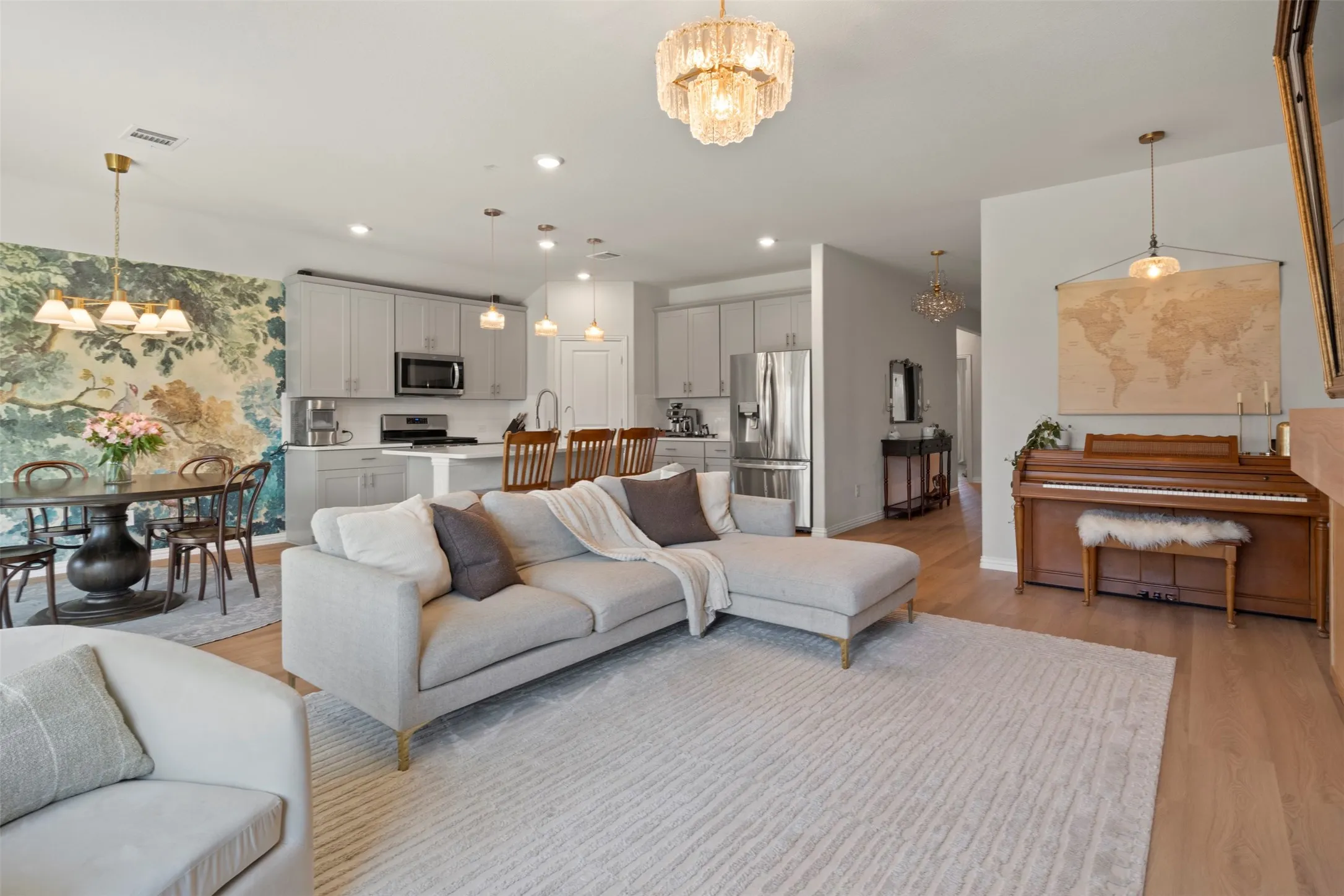 Single Family Residence For Rent in Denton County , 1612 Gold Mine Trail, Aubrey, Texas 76227, 3 Bedroom, 2 Bathroom, 2 Garage spaces, 1,659 Sqft, built in 2020, mls#21373835, Real Estate Agent in Aubrey, Homes For Rent in Denton county, Homes For Rent in Aubrey, Realtor in Aubrey Texas, Real Estate Brokerage Independent Realty Texas, Luminita Cordes Realtor