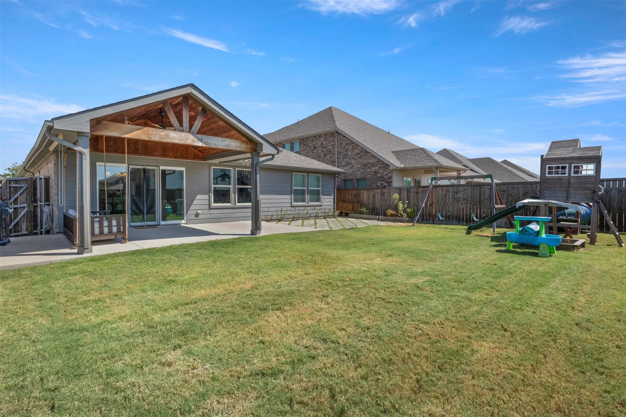 Single Family Residence For Rent in Denton County , 1612 Gold Mine Trail, Aubrey, Texas 76227, 3 Bedroom, 2 Bathroom, 2 Garage spaces, 1,659 Sqft, built in 2020, mls#21373835, Real Estate Agent in Aubrey, Homes For Rent in Denton county, Homes For Rent in Aubrey, Realtor in Aubrey Texas, Real Estate Brokerage Independent Realty Texas, Luminita Cordes Realtor