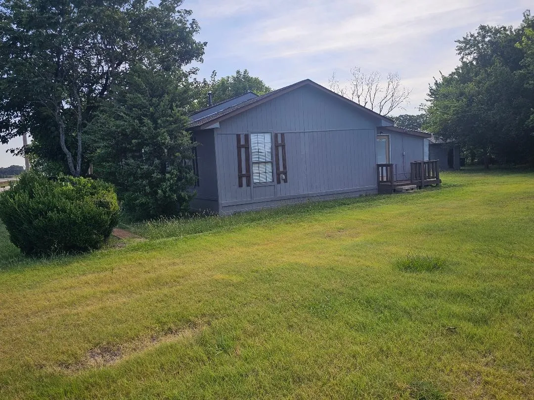 Single Family Residence For Rent in Collin County , 13022 N State Highway 121, Anna, Texas 75409, 3 Bedroom, 2 Bathroom, Garage spaces, 1,400 Sqft, built in 1980, mls#21366075, Real Estate Agent in Anna, Homes For Rent in Collin county, Homes For Rent in Anna, Realtor in Anna Texas, Real Estate Brokerage Independent Realty Texas, Luminita Cordes Realtor