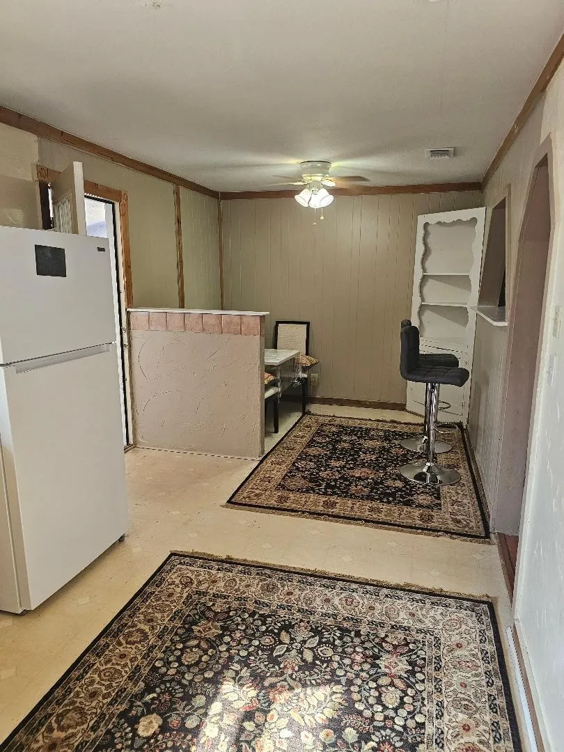 Single Family Residence For Rent in Collin County , 13022 N State Highway 121, Anna, Texas 75409, 3 Bedroom, 2 Bathroom, Garage spaces, 1,400 Sqft, built in 1980, mls#21366075, Real Estate Agent in Anna, Homes For Rent in Collin county, Homes For Rent in Anna, Realtor in Anna Texas, Real Estate Brokerage Independent Realty Texas, Luminita Cordes Realtor