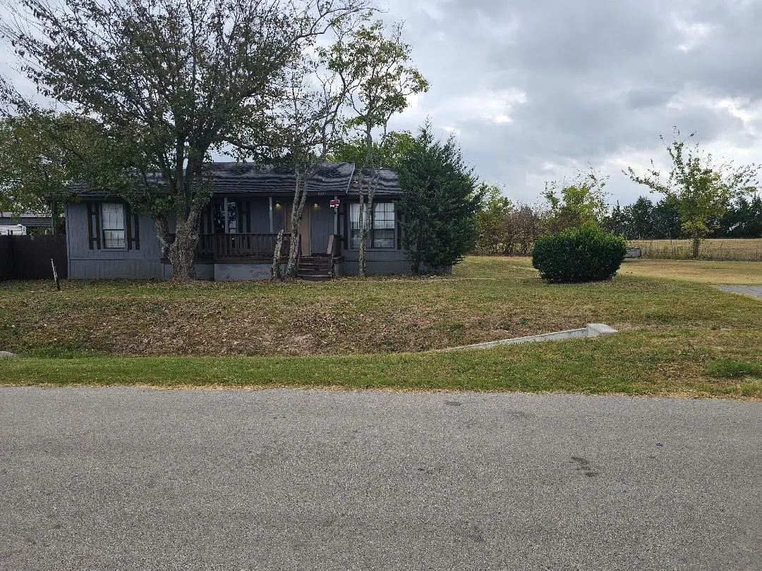 Single Family Residence For Rent in Collin County , 13022 N State Highway 121, Anna, Texas 75409, 3 Bedroom, 2 Bathroom, Garage spaces, 1,400 Sqft, built in 1980, mls#21366075, Real Estate Agent in Anna, Homes For Rent in Collin county, Homes For Rent in Anna, Realtor in Anna Texas, Real Estate Brokerage Independent Realty Texas, Luminita Cordes Realtor