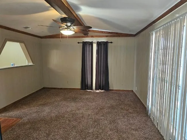 Single Family Residence For Rent in Collin County , 13022 N State Highway 121, Anna, Texas 75409, 3 Bedroom, 2 Bathroom, Garage spaces, 1,400 Sqft, built in 1980, mls#21366075, Real Estate Agent in Anna, Homes For Rent in Collin county, Homes For Rent in Anna, Realtor in Anna Texas, Real Estate Brokerage Independent Realty Texas, Luminita Cordes Realtor