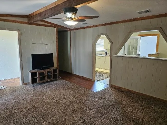 Single Family Residence For Rent in Collin County , 13022 N State Highway 121, Anna, Texas 75409, 3 Bedroom, 2 Bathroom, Garage spaces, 1,400 Sqft, built in 1980, mls#21366075, Real Estate Agent in Anna, Homes For Rent in Collin county, Homes For Rent in Anna, Realtor in Anna Texas, Real Estate Brokerage Independent Realty Texas, Luminita Cordes Realtor