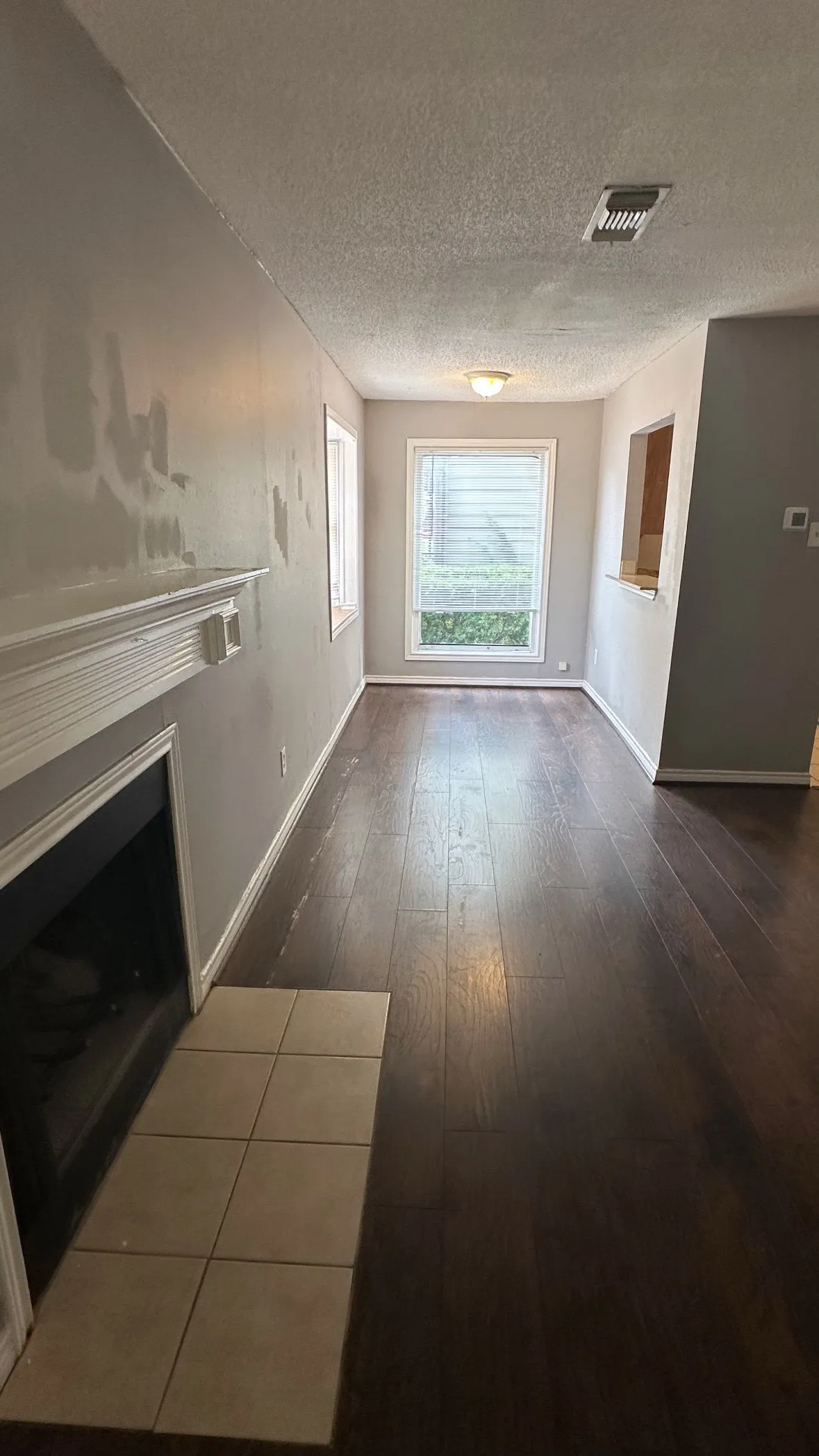Townhouse For Rent in Dallas County , 1221 Abrams Road 109, Dallas, Texas 75214, 1 Bedroom, 2 Bathroom, Garage spaces, 700 Sqft, built in 1984, mls#21375175, Real Estate Agent in Dallas, Homes For Rent in Dallas county, Homes For Rent in Dallas, Realtor in Dallas Texas, Real Estate Brokerage Independent Realty Texas, Luminita Cordes Realtor