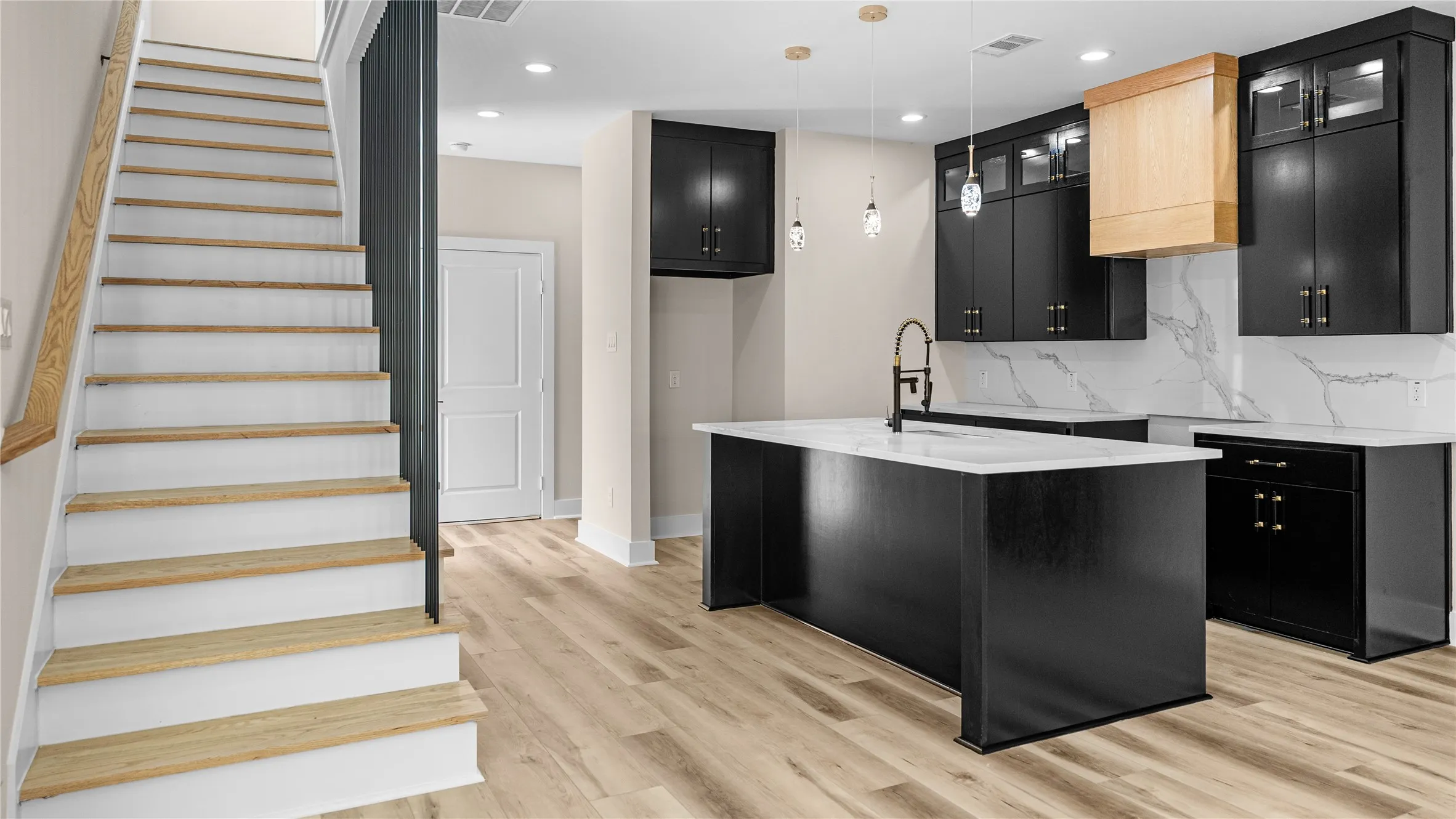 Single Family Residence For Sale in Dallas County , 3145 & 3147 Stag Road, Dallas, Texas 75216, 6 Bedroom, 6 Bathroom, 4 Garage spaces, 4,176 Sqft, built in 2026, mls#21375195, Real Estate Agent in Dallas, Homes For Sale in Dallas county, Homes For Sale in Dallas, Realtor in Dallas Texas, Real Estate Brokerage Independent Realty Texas, Luminita Cordes Realtor