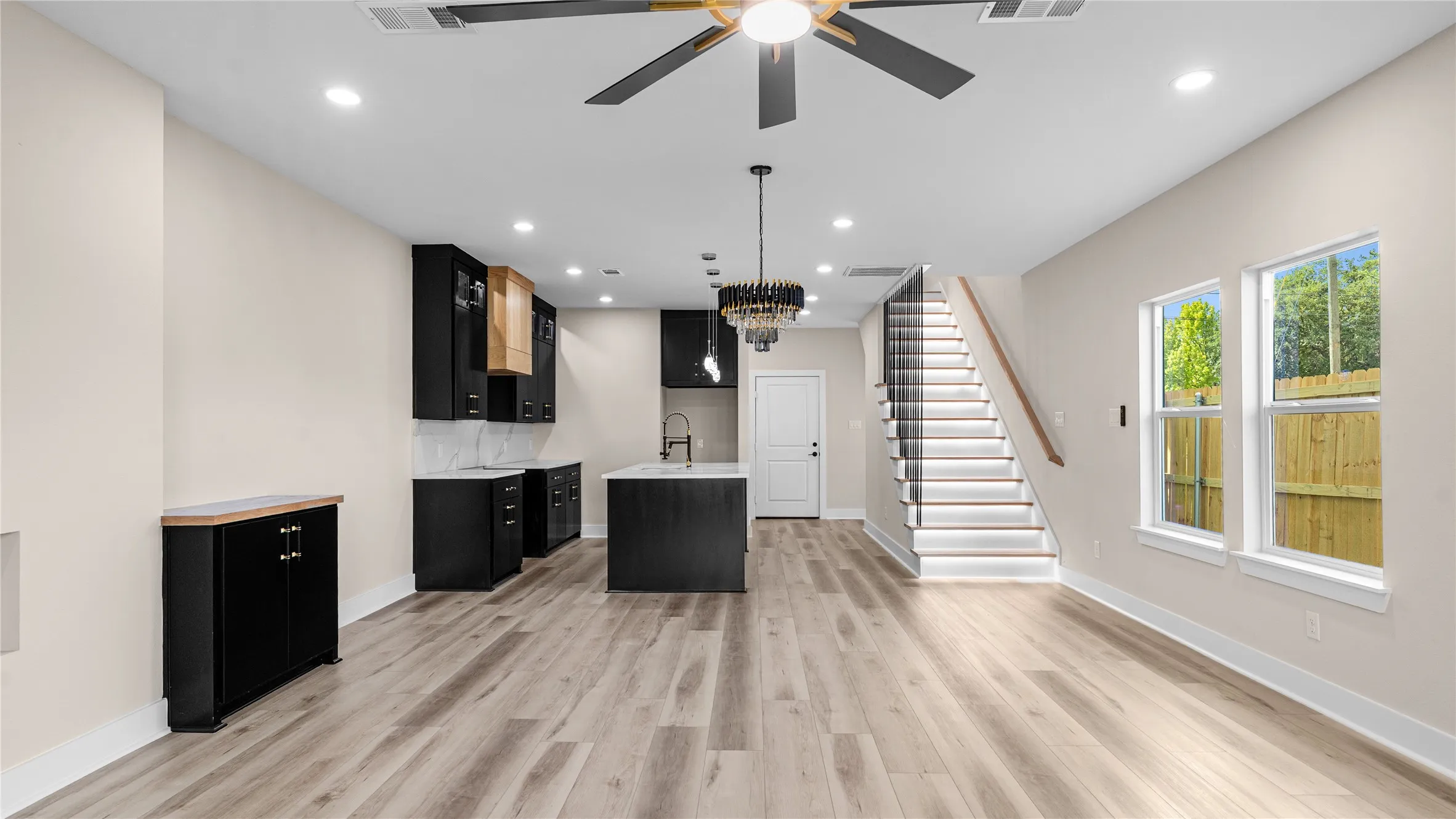 Single Family Residence For Sale in Dallas County , 3145 & 3147 Stag Road, Dallas, Texas 75216, 6 Bedroom, 6 Bathroom, 4 Garage spaces, 4,176 Sqft, built in 2026, mls#21375195, Real Estate Agent in Dallas, Homes For Sale in Dallas county, Homes For Sale in Dallas, Realtor in Dallas Texas, Real Estate Brokerage Independent Realty Texas, Luminita Cordes Realtor