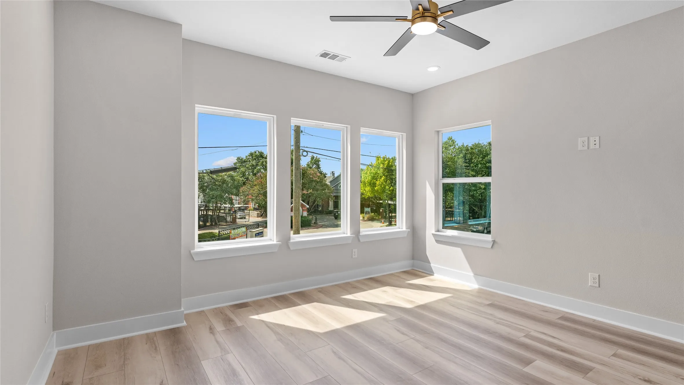 Single Family Residence For Sale in Dallas County , 3145 & 3147 Stag Road, Dallas, Texas 75216, 6 Bedroom, 6 Bathroom, 4 Garage spaces, 4,176 Sqft, built in 2026, mls#21375195, Real Estate Agent in Dallas, Homes For Sale in Dallas county, Homes For Sale in Dallas, Realtor in Dallas Texas, Real Estate Brokerage Independent Realty Texas, Luminita Cordes Realtor