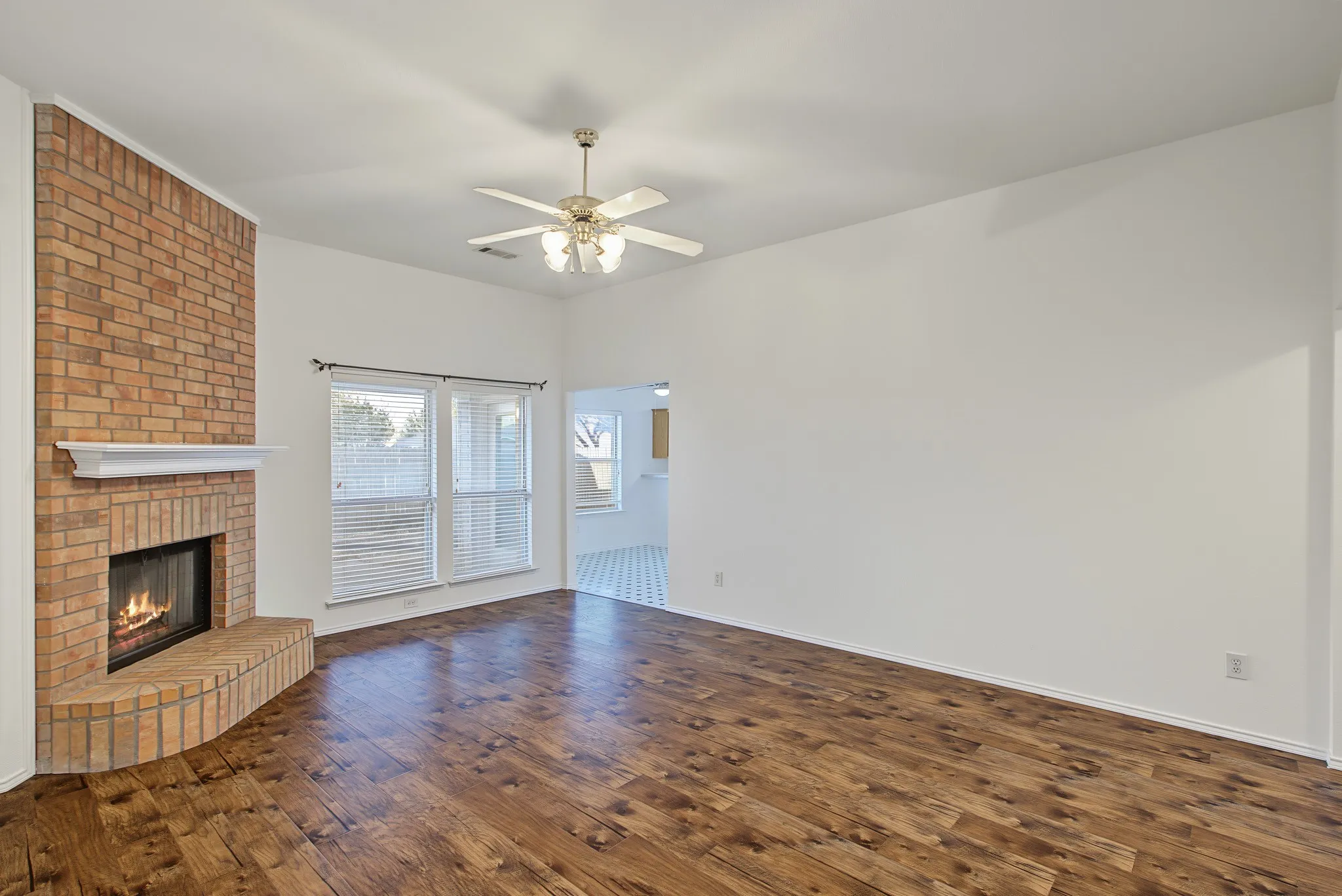 Single Family Residence For Rent in Collin County , 2712 Douglas Drive, Mc Kinney, Texas 75071, 3 Bedroom, 2 Bathroom, 2 Garage spaces, 1,312 Sqft, built in 2003, mls#21375087, Real Estate Agent in Mc Kinney, Homes For Rent in Collin county, Homes For Rent in Mc Kinney, Realtor in Mc Kinney Texas, Real Estate Brokerage Independent Realty Texas, Luminita Cordes Realtor