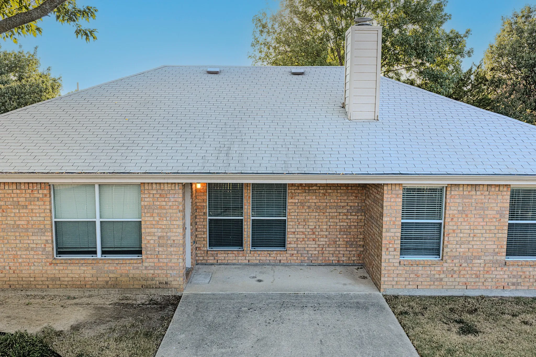 Single Family Residence For Rent in Collin County , 2712 Douglas Drive, Mc Kinney, Texas 75071, 3 Bedroom, 2 Bathroom, 2 Garage spaces, 1,312 Sqft, built in 2003, mls#21375087, Real Estate Agent in Mc Kinney, Homes For Rent in Collin county, Homes For Rent in Mc Kinney, Realtor in Mc Kinney Texas, Real Estate Brokerage Independent Realty Texas, Luminita Cordes Realtor