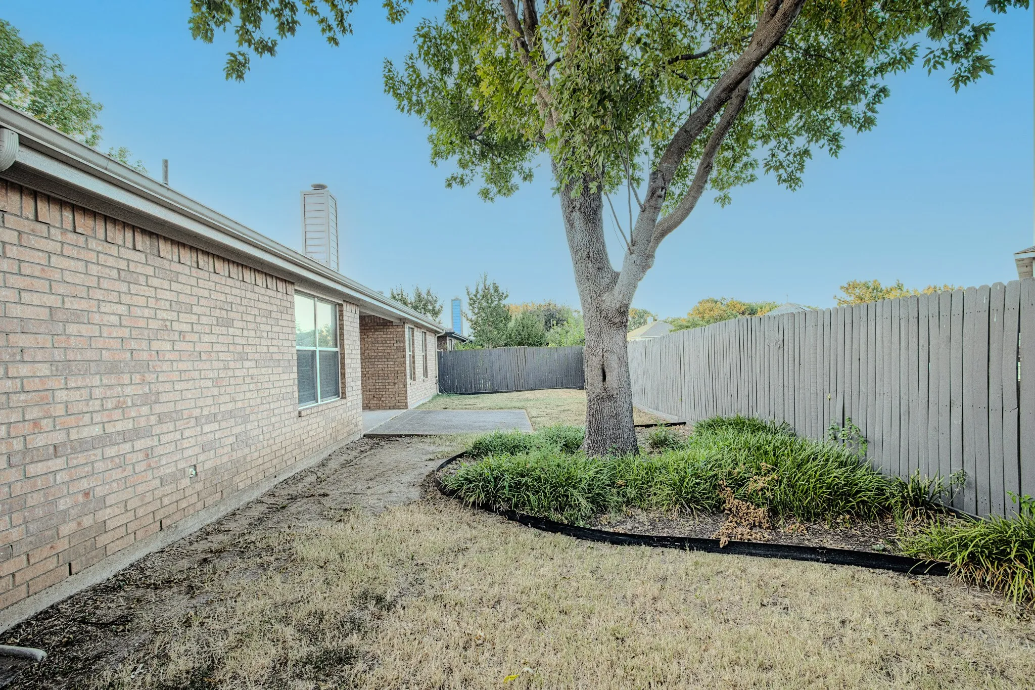 Single Family Residence For Rent in Collin County , 2712 Douglas Drive, Mc Kinney, Texas 75071, 3 Bedroom, 2 Bathroom, 2 Garage spaces, 1,312 Sqft, built in 2003, mls#21375087, Real Estate Agent in Mc Kinney, Homes For Rent in Collin county, Homes For Rent in Mc Kinney, Realtor in Mc Kinney Texas, Real Estate Brokerage Independent Realty Texas, Luminita Cordes Realtor