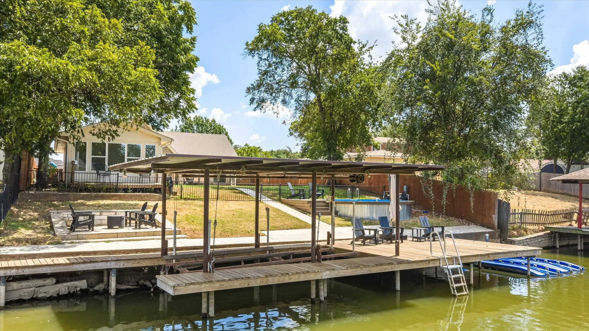 Single Family Residence For Sale in Hood County , 4100 Apache Trail Court, Granbury, Texas 76048, 3 Bedroom, 3 Bathroom, 3 Garage spaces, 2,256 Sqft, built in 2019, mls#21375252, Real Estate Agent in Granbury, Homes For Sale in Hood county, Homes For Sale in Granbury, Realtor in Granbury Texas, Real Estate Brokerage Independent Realty Texas, Luminita Cordes Realtor