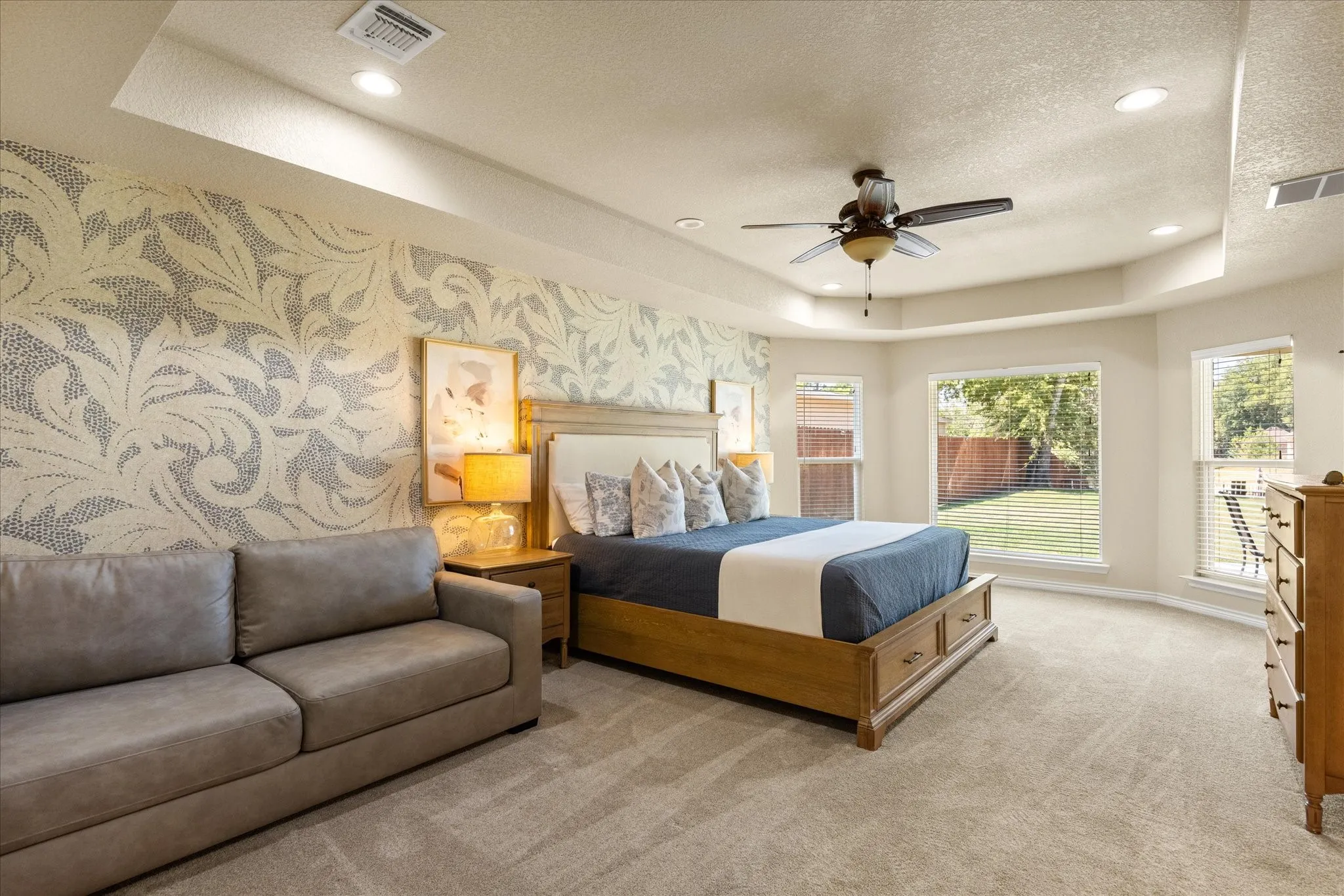 Single Family Residence For Sale in Hood County , 4100 Apache Trail Court, Granbury, Texas 76048, 3 Bedroom, 3 Bathroom, 3 Garage spaces, 2,256 Sqft, built in 2019, mls#21375252, Real Estate Agent in Granbury, Homes For Sale in Hood county, Homes For Sale in Granbury, Realtor in Granbury Texas, Real Estate Brokerage Independent Realty Texas, Luminita Cordes Realtor