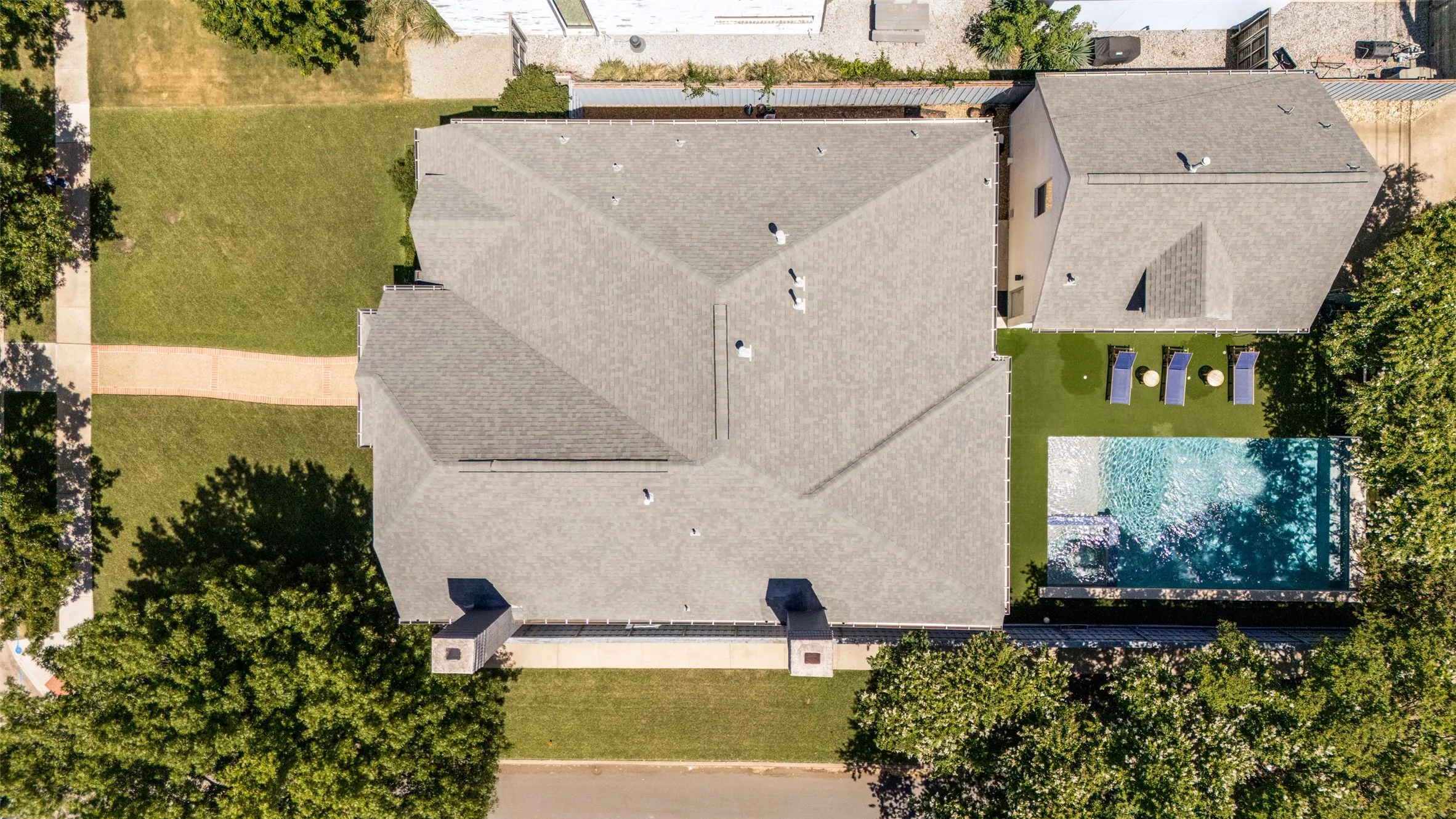 Single Family Residence For Rent in Dallas County , 4137 Southwestern Boulevard, University Park, Texas 75225, 4 Bedroom, 6 Bathroom, 2 Garage spaces, 4,309 Sqft, built in 1999, mls#21371952, Real Estate Agent in University Park, Homes For Rent in Dallas county, Homes For Rent in University Park, Realtor in University Park Texas, Real Estate Brokerage Independent Realty Texas, Luminita Cordes Realtor