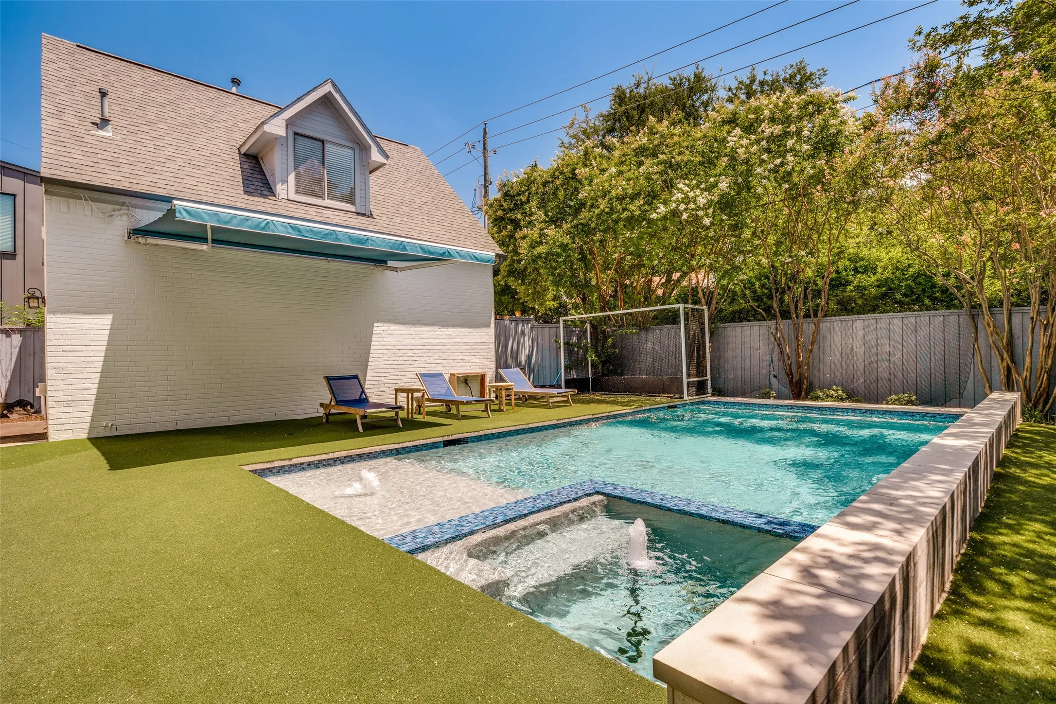 Single Family Residence For Rent in Dallas County , 4137 Southwestern Boulevard, University Park, Texas 75225, 4 Bedroom, 6 Bathroom, 2 Garage spaces, 4,309 Sqft, built in 1999, mls#21371952, Real Estate Agent in University Park, Homes For Rent in Dallas county, Homes For Rent in University Park, Realtor in University Park Texas, Real Estate Brokerage Independent Realty Texas, Luminita Cordes Realtor