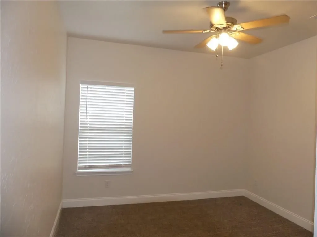 Single Family Residence For Rent in Hunt County , 1122 Oneal Street, Greenville, Texas 75401, 3 Bedroom, 2 Bathroom, 1 Garage spaces, 1,470 Sqft, built in 2019, mls#21375414, Real Estate Agent in Greenville, Homes For Rent in Hunt county, Homes For Rent in Greenville, Realtor in Greenville Texas, Real Estate Brokerage Independent Realty Texas, Luminita Cordes Realtor