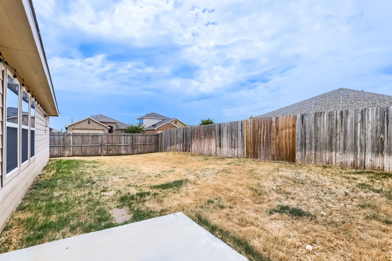 Single Family Residence For Sale in Denton County , 14601 Sundog Way, Fort Worth, Texas 76177, 4 Bedroom, 2 Bathroom, 2 Garage spaces, 1,999 Sqft, built in 2017, mls#21371127, Real Estate Agent in Fort Worth, Homes For Sale in Denton county, Homes For Sale in Fort Worth, Realtor in Fort Worth Texas, Real Estate Brokerage Independent Realty Texas, Luminita Cordes Realtor