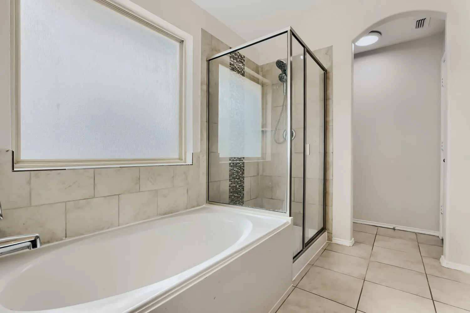 Single Family Residence For Sale in Denton County , 14601 Sundog Way, Fort Worth, Texas 76177, 4 Bedroom, 2 Bathroom, 2 Garage spaces, 1,999 Sqft, built in 2017, mls#21371127, Real Estate Agent in Fort Worth, Homes For Sale in Denton county, Homes For Sale in Fort Worth, Realtor in Fort Worth Texas, Real Estate Brokerage Independent Realty Texas, Luminita Cordes Realtor