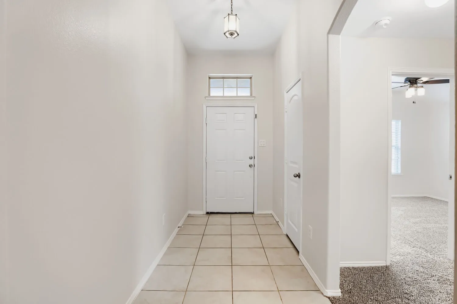 Single Family Residence For Sale in Denton County , 14601 Sundog Way, Fort Worth, Texas 76177, 4 Bedroom, 2 Bathroom, 2 Garage spaces, 1,999 Sqft, built in 2017, mls#21371127, Real Estate Agent in Fort Worth, Homes For Sale in Denton county, Homes For Sale in Fort Worth, Realtor in Fort Worth Texas, Real Estate Brokerage Independent Realty Texas, Luminita Cordes Realtor