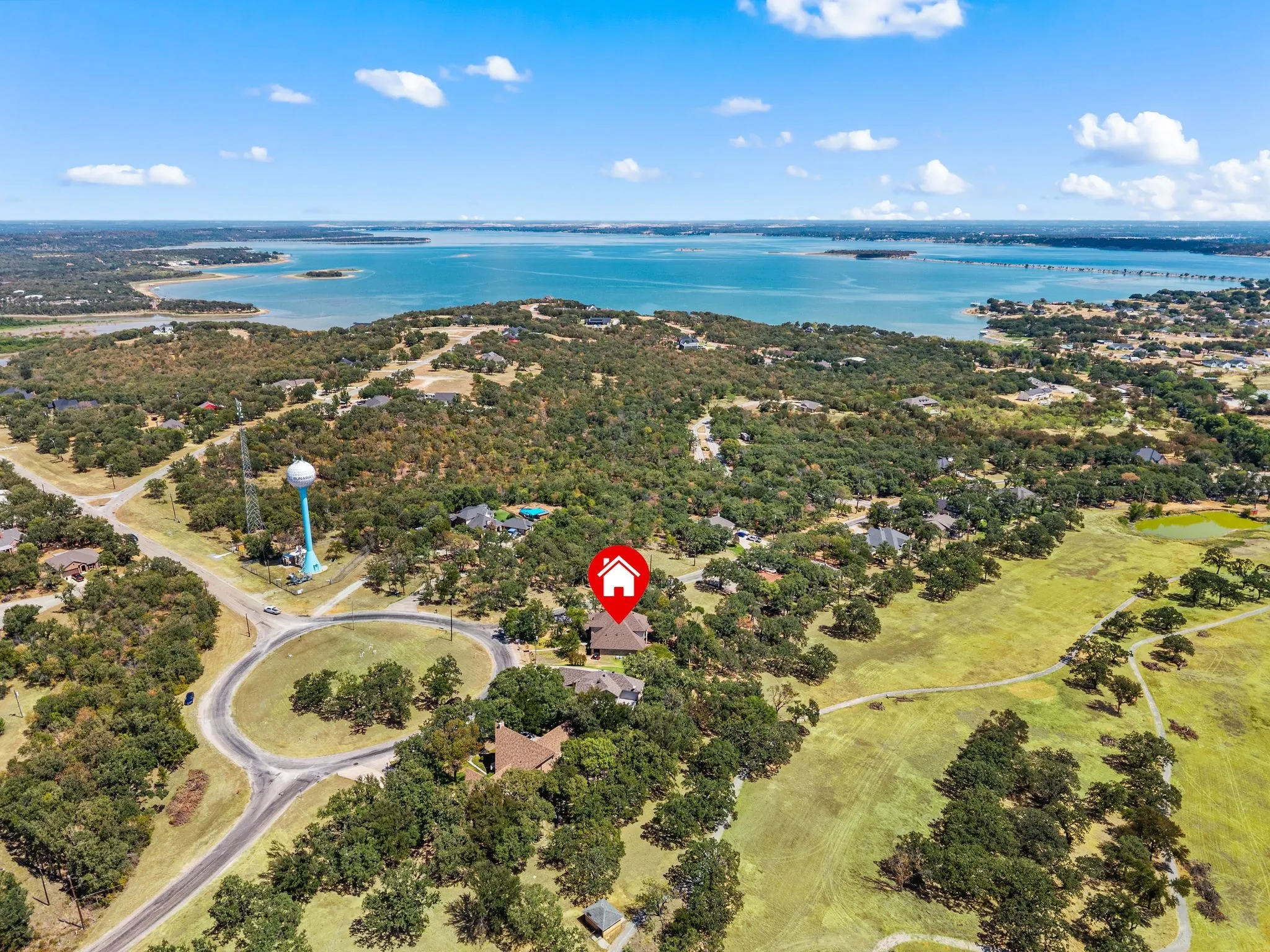 Single Family Residence For Sale in Wise County , 615 Runaway Bay Drive, Runaway Bay, Texas 76426, 3 Bedroom, 4 Bathroom, 2 Garage spaces, 2,891 Sqft, built in 1999, mls#21370594, Real Estate Agent in Runaway Bay, Homes For Sale in Wise county, Homes For Sale in Runaway Bay, Realtor in Runaway Bay Texas, Real Estate Brokerage Independent Realty Texas, Luminita Cordes Realtor