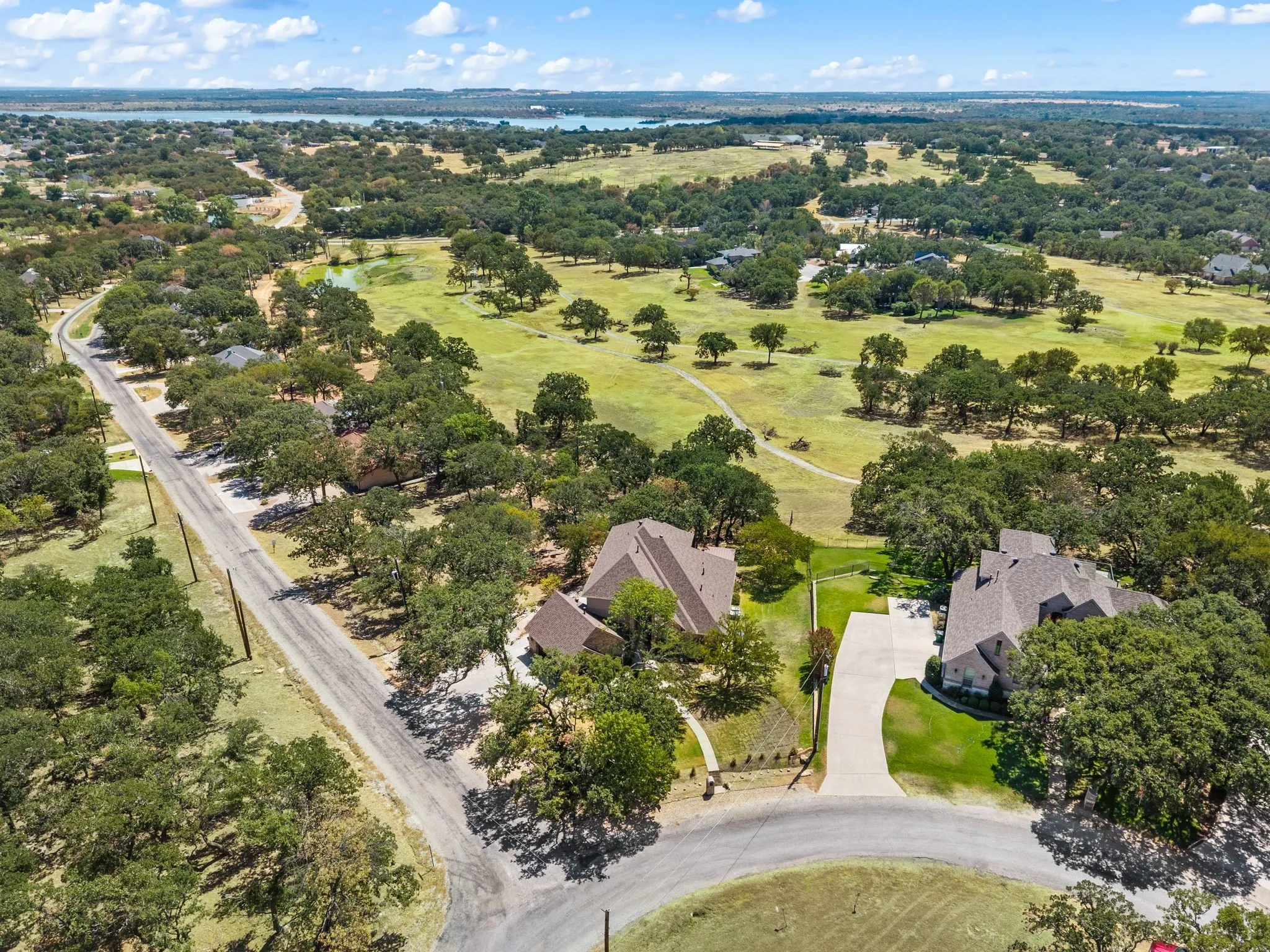 Single Family Residence For Sale in Wise County , 615 Runaway Bay Drive, Runaway Bay, Texas 76426, 3 Bedroom, 4 Bathroom, 2 Garage spaces, 2,891 Sqft, built in 1999, mls#21370594, Real Estate Agent in Runaway Bay, Homes For Sale in Wise county, Homes For Sale in Runaway Bay, Realtor in Runaway Bay Texas, Real Estate Brokerage Independent Realty Texas, Luminita Cordes Realtor