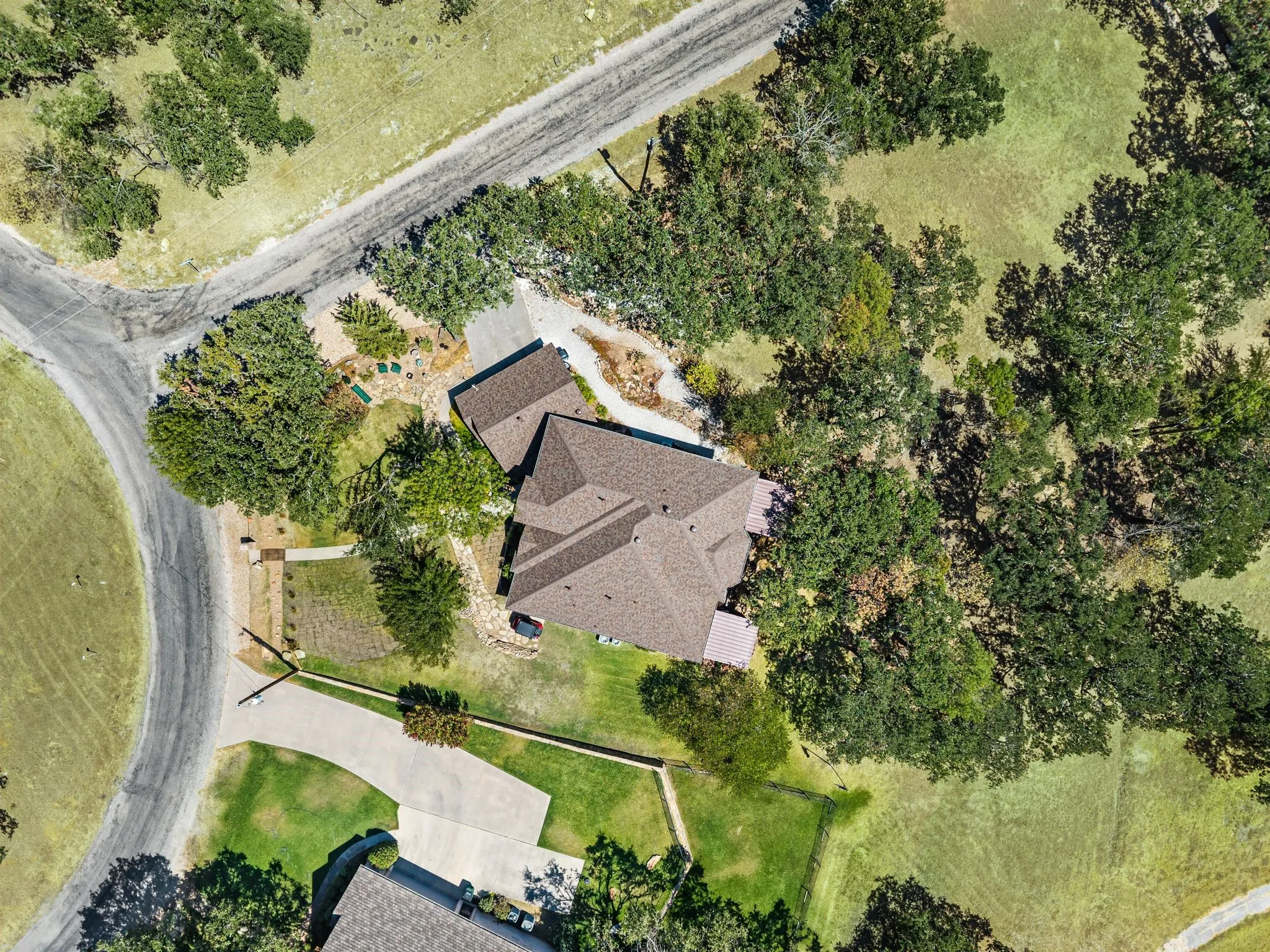 Single Family Residence For Sale in Wise County , 615 Runaway Bay Drive, Runaway Bay, Texas 76426, 3 Bedroom, 4 Bathroom, 2 Garage spaces, 2,891 Sqft, built in 1999, mls#21370594, Real Estate Agent in Runaway Bay, Homes For Sale in Wise county, Homes For Sale in Runaway Bay, Realtor in Runaway Bay Texas, Real Estate Brokerage Independent Realty Texas, Luminita Cordes Realtor