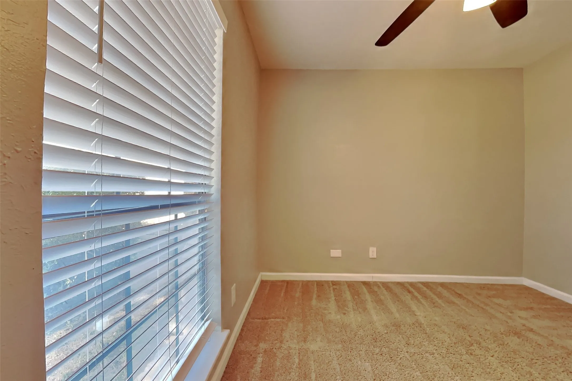 Single Family Residence For Rent in Dallas County , 1026 Clark Trail, Grand Prairie, Texas 75052, 3 Bedroom, 2 Bathroom, 2 Garage spaces, 1,483 Sqft, built in 1979, mls#21375423, Real Estate Agent in Grand Prairie, Homes For Rent in Dallas county, Homes For Rent in Grand Prairie, Realtor in Grand Prairie Texas, Real Estate Brokerage Independent Realty Texas, Luminita Cordes Realtor
