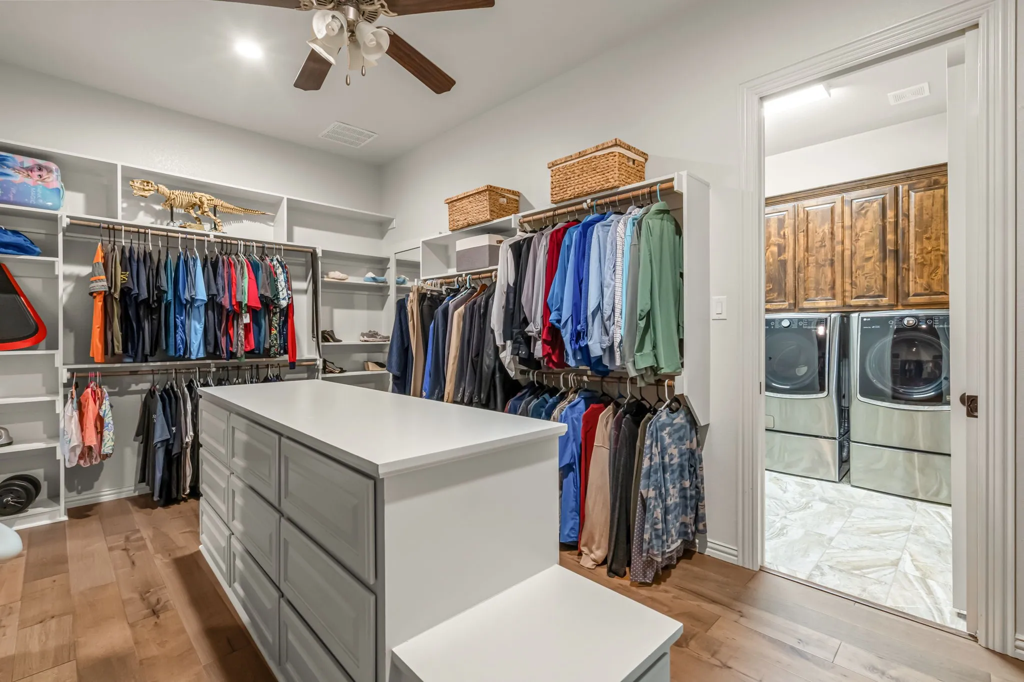 Single Family Residence For Sale in Parker County , 312 Angelina Drive, Aledo, Texas 76008, 4 Bedroom, 4 Bathroom, 4 Garage spaces, 4,341 Sqft, built in 2019, mls#21373682, Real Estate Agent in Aledo, Homes For Sale in Parker county, Homes For Sale in Aledo, Realtor in Aledo Texas, Real Estate Brokerage Independent Realty Texas, Luminita Cordes Realtor