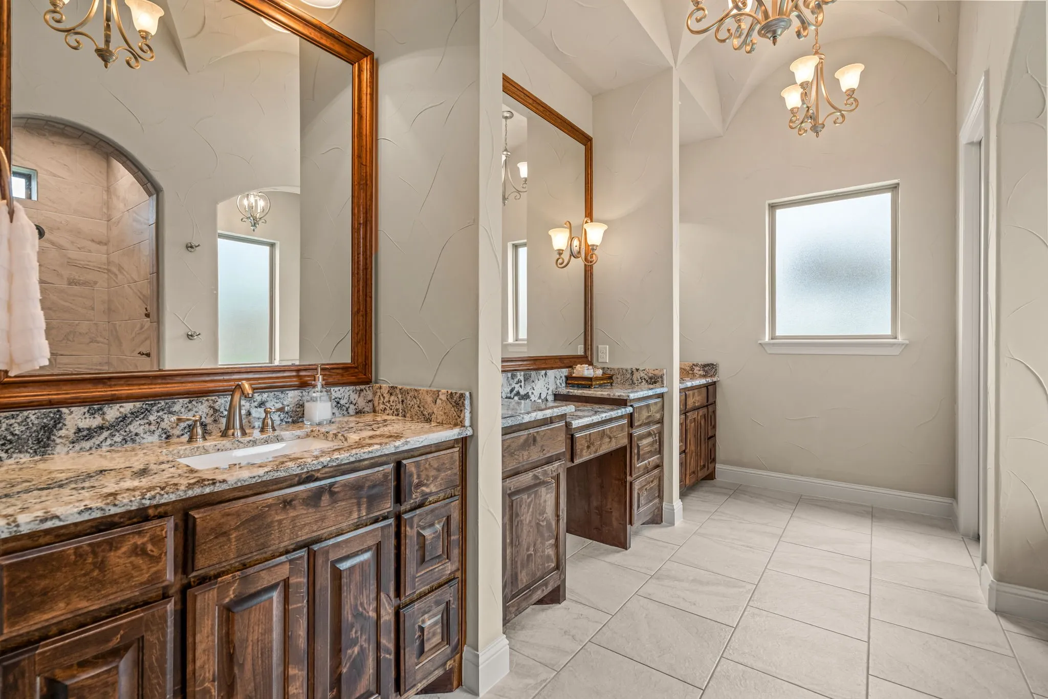 Single Family Residence For Sale in Parker County , 312 Angelina Drive, Aledo, Texas 76008, 4 Bedroom, 4 Bathroom, 4 Garage spaces, 4,341 Sqft, built in 2019, mls#21373682, Real Estate Agent in Aledo, Homes For Sale in Parker county, Homes For Sale in Aledo, Realtor in Aledo Texas, Real Estate Brokerage Independent Realty Texas, Luminita Cordes Realtor