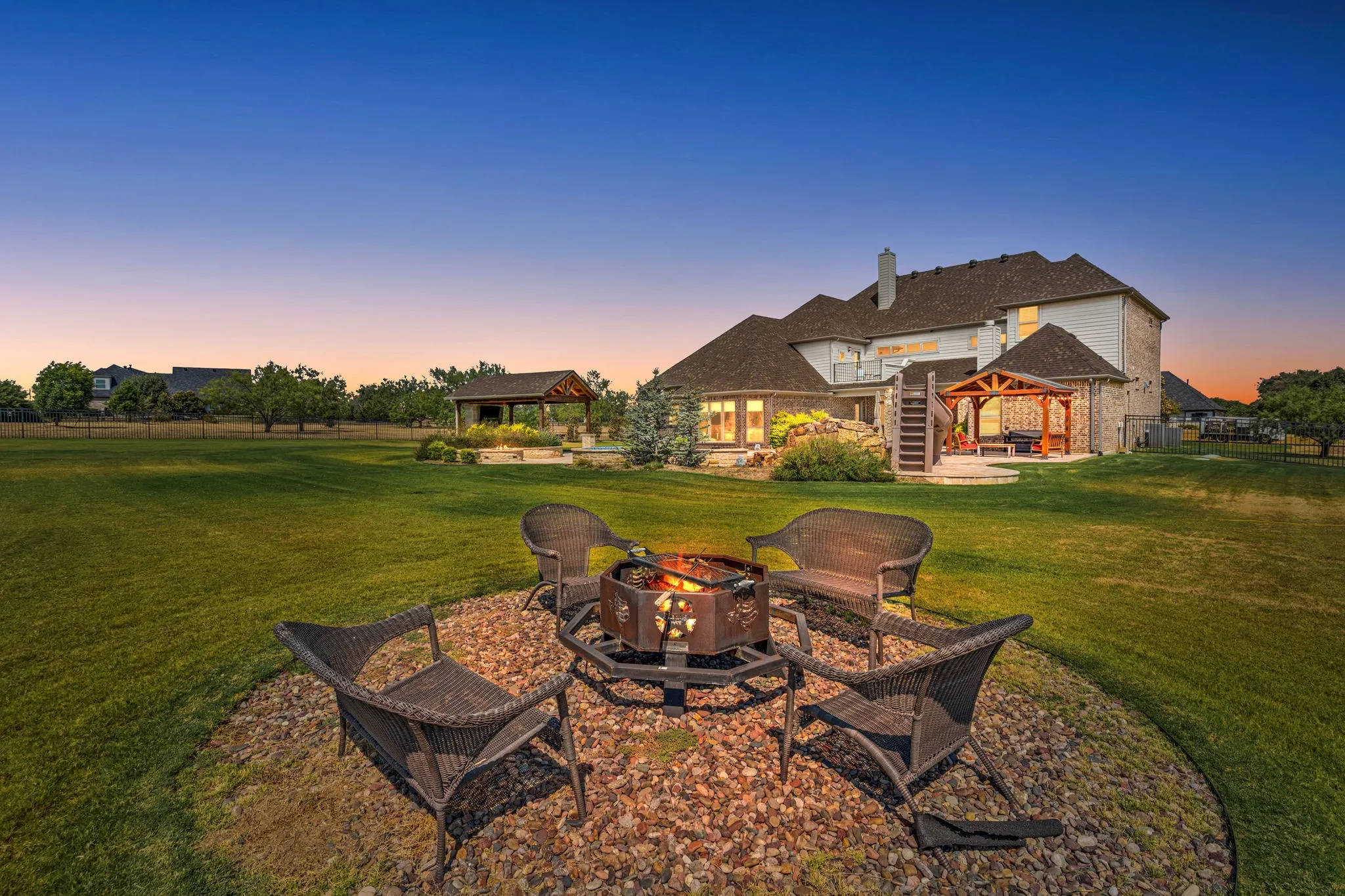 Single Family Residence For Sale in Parker County , 312 Angelina Drive, Aledo, Texas 76008, 4 Bedroom, 4 Bathroom, 4 Garage spaces, 4,341 Sqft, built in 2019, mls#21373682, Real Estate Agent in Aledo, Homes For Sale in Parker county, Homes For Sale in Aledo, Realtor in Aledo Texas, Real Estate Brokerage Independent Realty Texas, Luminita Cordes Realtor