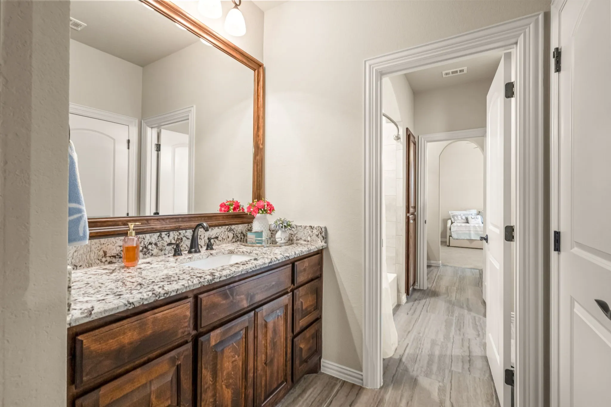 Single Family Residence For Sale in Parker County , 312 Angelina Drive, Aledo, Texas 76008, 4 Bedroom, 4 Bathroom, 4 Garage spaces, 4,341 Sqft, built in 2019, mls#21373682, Real Estate Agent in Aledo, Homes For Sale in Parker county, Homes For Sale in Aledo, Realtor in Aledo Texas, Real Estate Brokerage Independent Realty Texas, Luminita Cordes Realtor