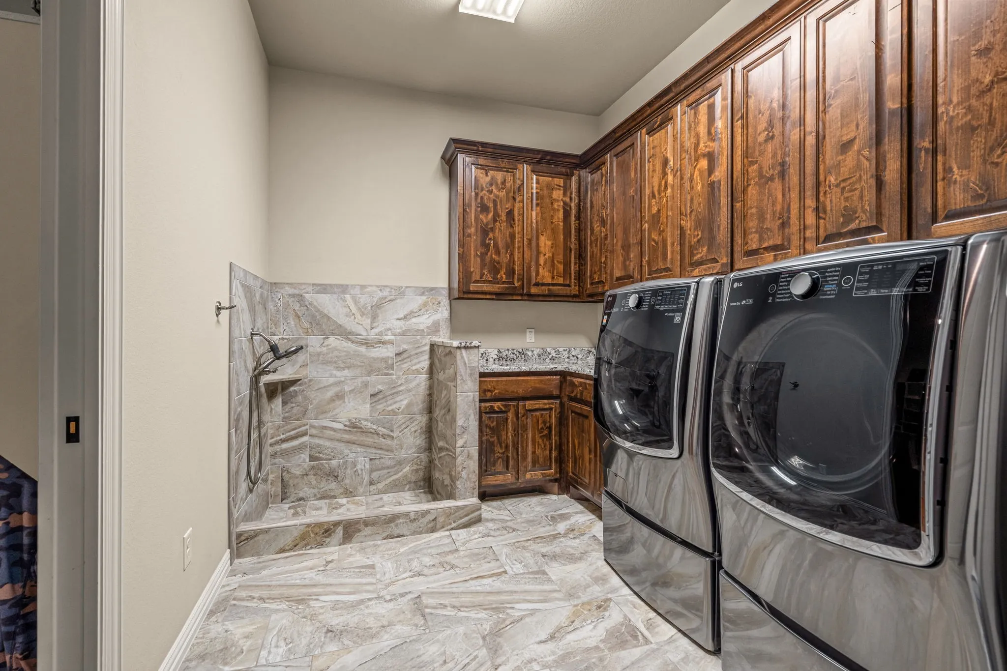 Single Family Residence For Sale in Parker County , 312 Angelina Drive, Aledo, Texas 76008, 4 Bedroom, 4 Bathroom, 4 Garage spaces, 4,341 Sqft, built in 2019, mls#21373682, Real Estate Agent in Aledo, Homes For Sale in Parker county, Homes For Sale in Aledo, Realtor in Aledo Texas, Real Estate Brokerage Independent Realty Texas, Luminita Cordes Realtor