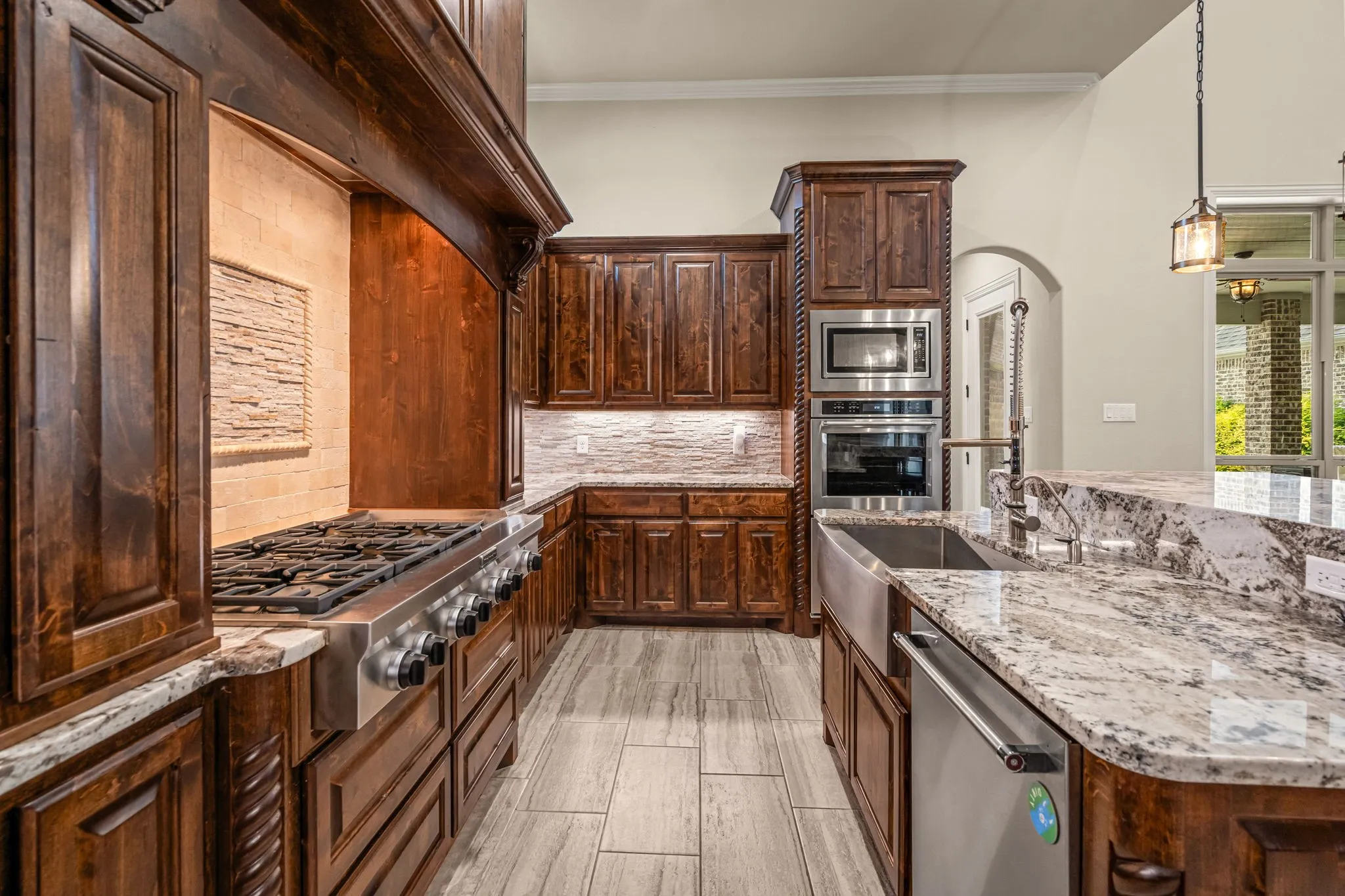 Single Family Residence For Sale in Parker County , 312 Angelina Drive, Aledo, Texas 76008, 4 Bedroom, 4 Bathroom, 4 Garage spaces, 4,341 Sqft, built in 2019, mls#21373682, Real Estate Agent in Aledo, Homes For Sale in Parker county, Homes For Sale in Aledo, Realtor in Aledo Texas, Real Estate Brokerage Independent Realty Texas, Luminita Cordes Realtor