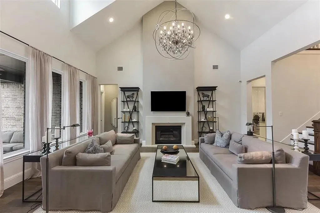 Single Family Residence For Sale in Collin County , 904 Devonshire Drive, Allen, Texas 75013, 5 Bedroom, 5 Bathroom, 2 Garage spaces, 4,389 Sqft, built in 2017, mls#21375446, Real Estate Agent in Allen, Homes For Sale in Collin county, Homes For Sale in Allen, Realtor in Allen Texas, Real Estate Brokerage Independent Realty Texas, Luminita Cordes Realtor