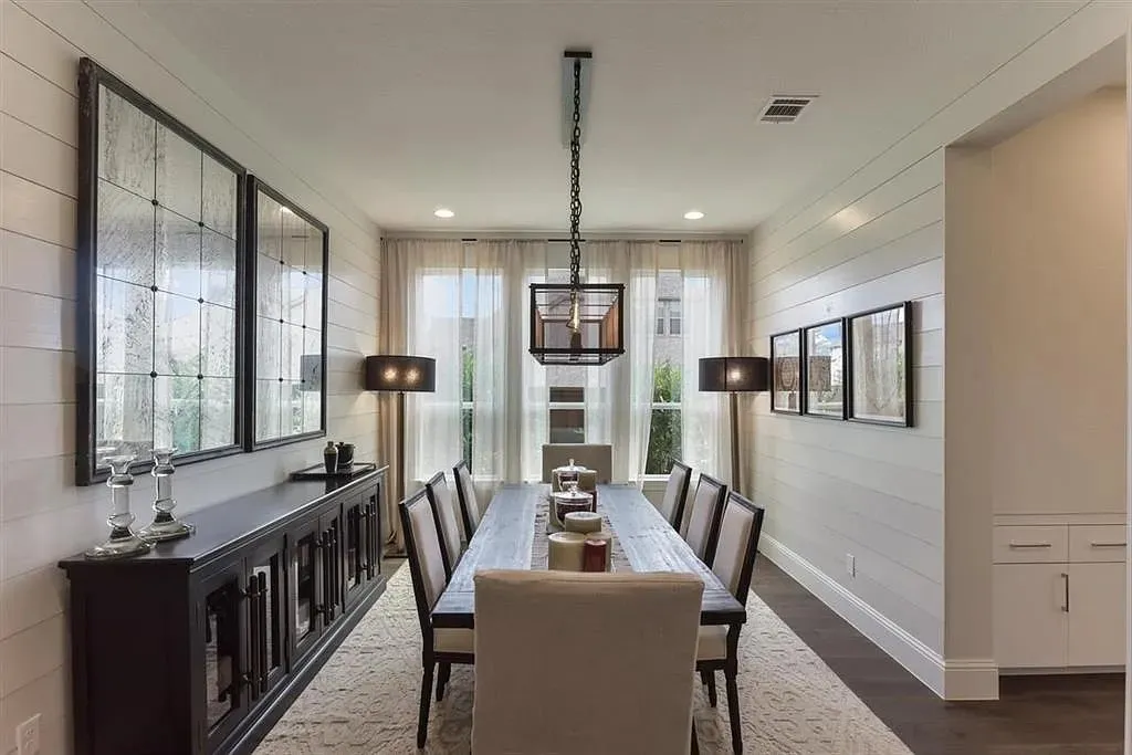 Single Family Residence For Sale in Collin County , 904 Devonshire Drive, Allen, Texas 75013, 5 Bedroom, 5 Bathroom, 2 Garage spaces, 4,389 Sqft, built in 2017, mls#21375446, Real Estate Agent in Allen, Homes For Sale in Collin county, Homes For Sale in Allen, Realtor in Allen Texas, Real Estate Brokerage Independent Realty Texas, Luminita Cordes Realtor