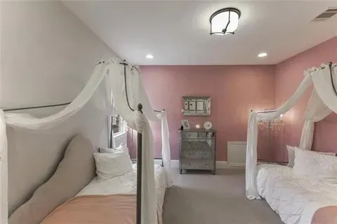 Single Family Residence For Sale in Collin County , 904 Devonshire Drive, Allen, Texas 75013, 5 Bedroom, 5 Bathroom, 2 Garage spaces, 4,389 Sqft, built in 2017, mls#21375446, Real Estate Agent in Allen, Homes For Sale in Collin county, Homes For Sale in Allen, Realtor in Allen Texas, Real Estate Brokerage Independent Realty Texas, Luminita Cordes Realtor